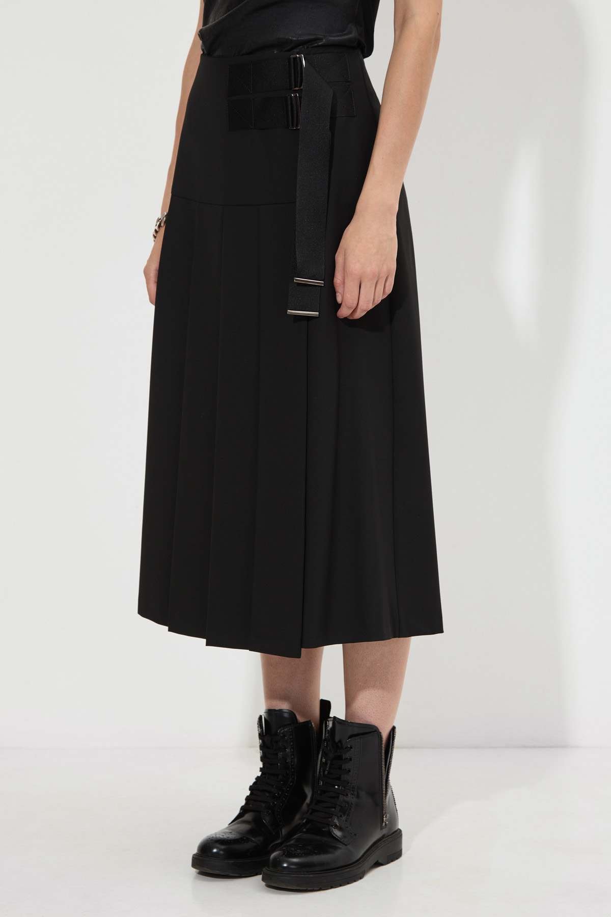 Юбка с запахом VASSA&Co, пол женский, цвет черный