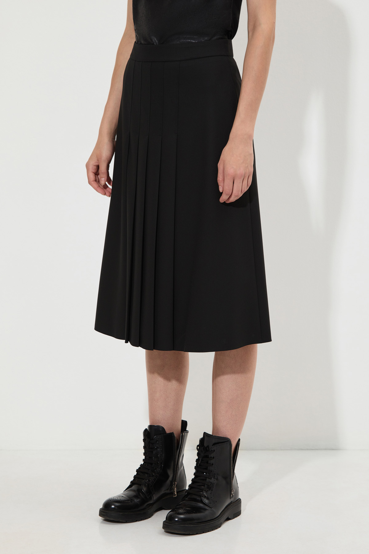 Юбка А-силуэта VASSA&Co, пол женский, цвет черный