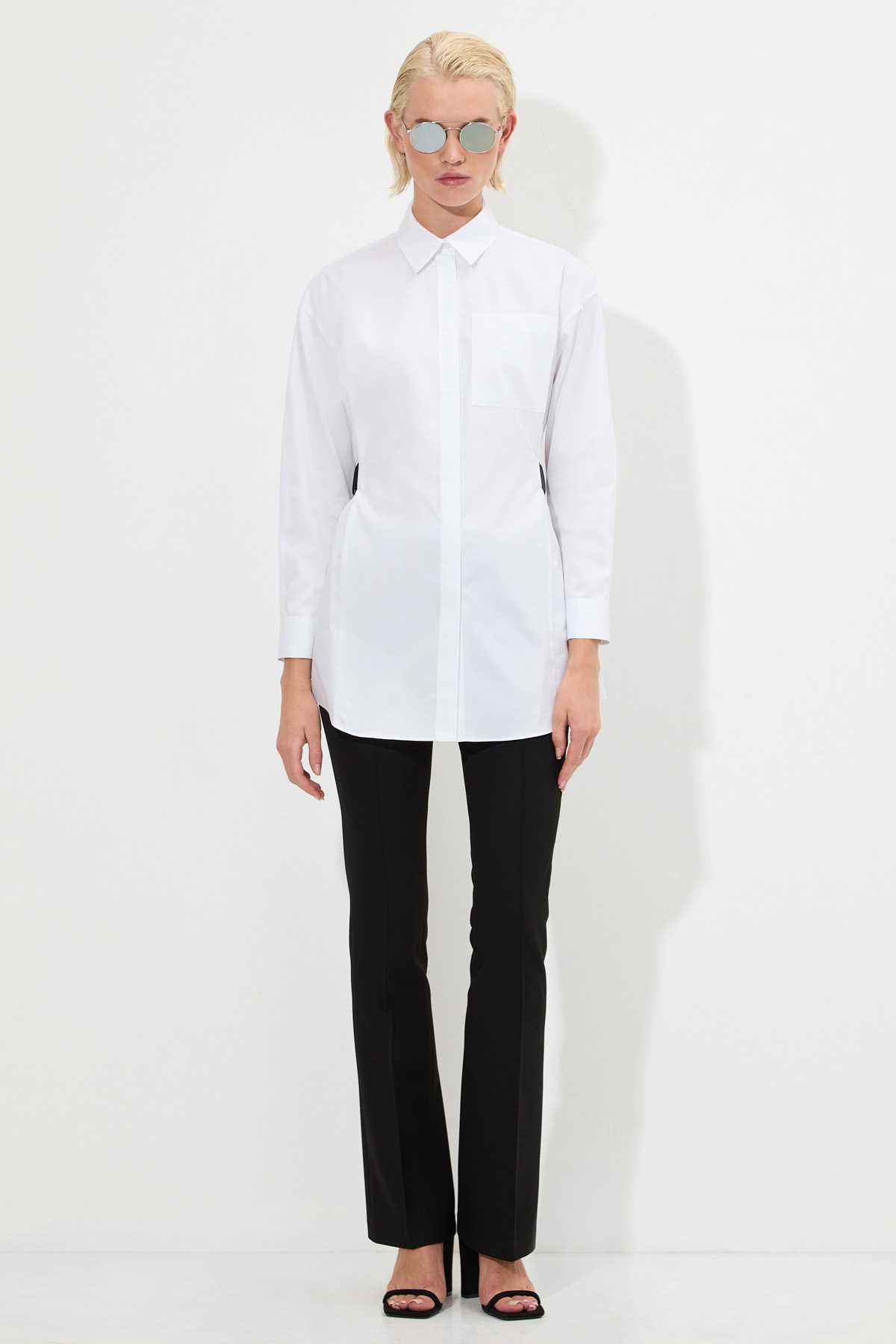 Удлиненная блузка VASSA&Co, пол женский, цвет белый