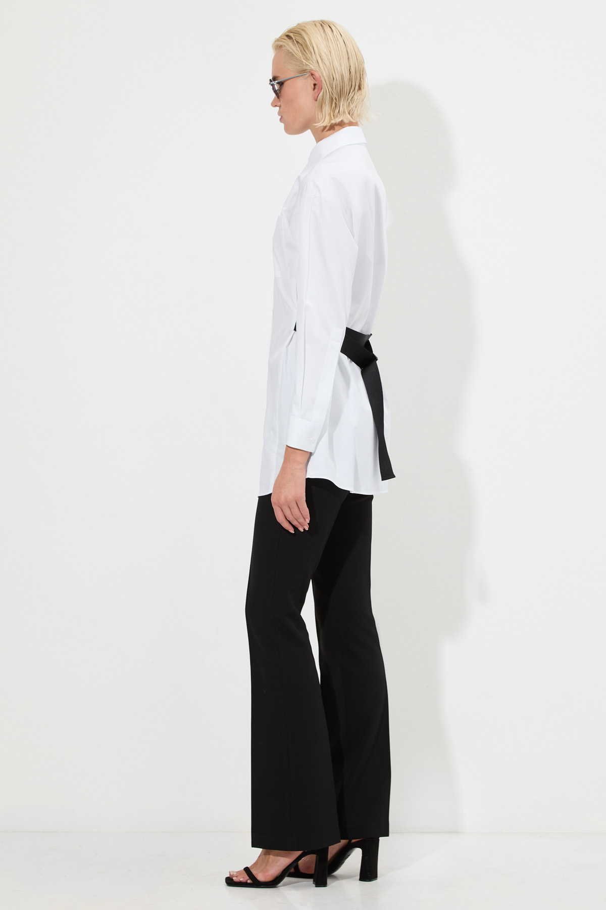 Удлиненная блузка VASSA&Co, пол женский, цвет белый