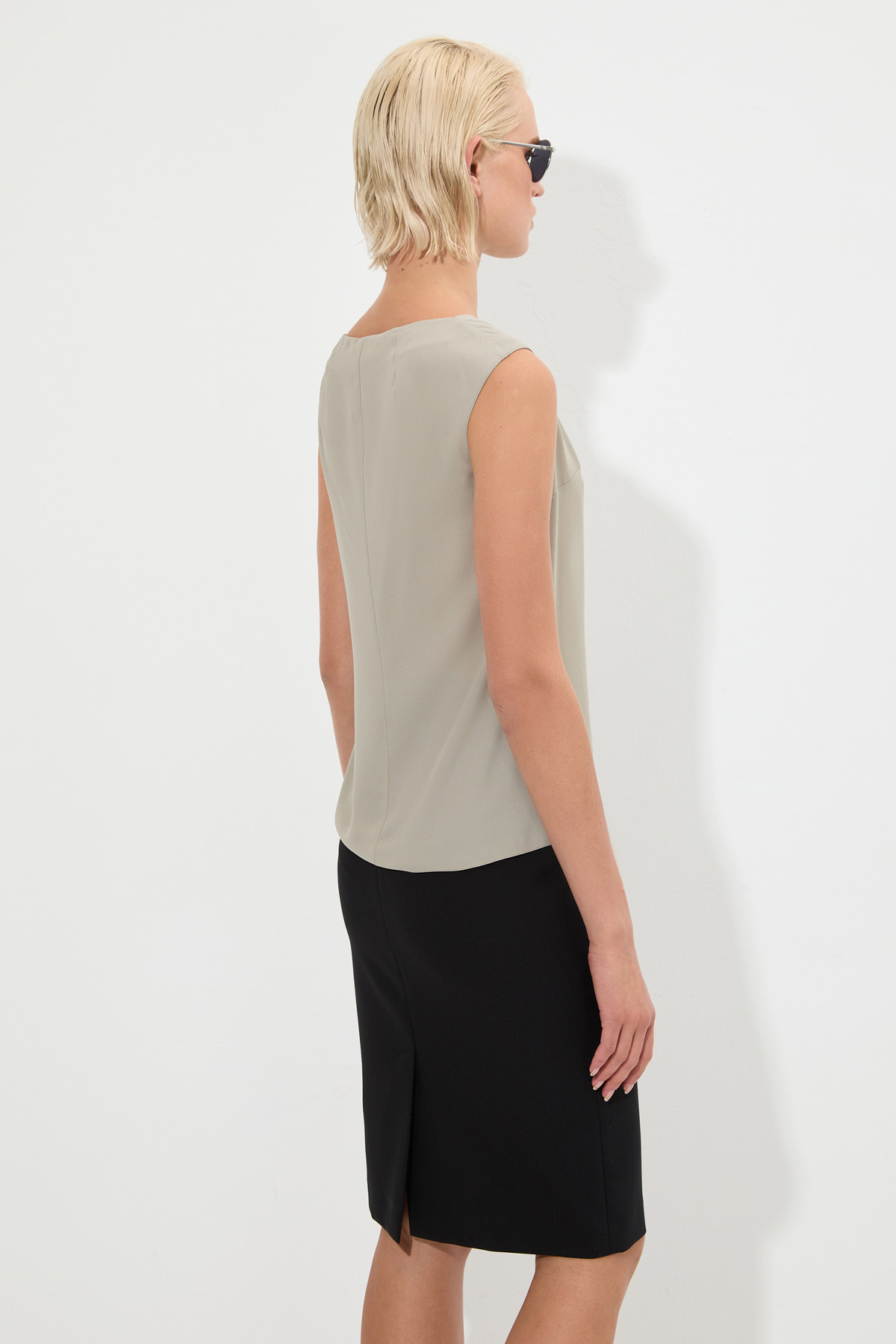 Блузка VASSA&Co, пол женский, цвет коричневый