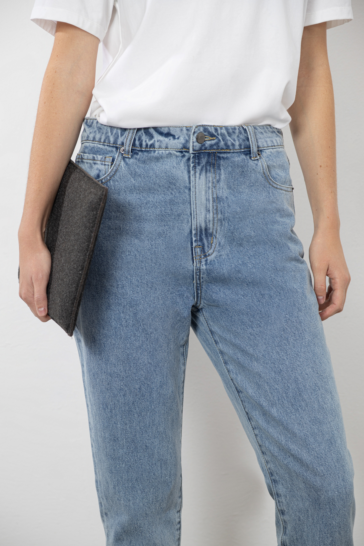 Pants VASSA CODE, пол female, цвет голубой