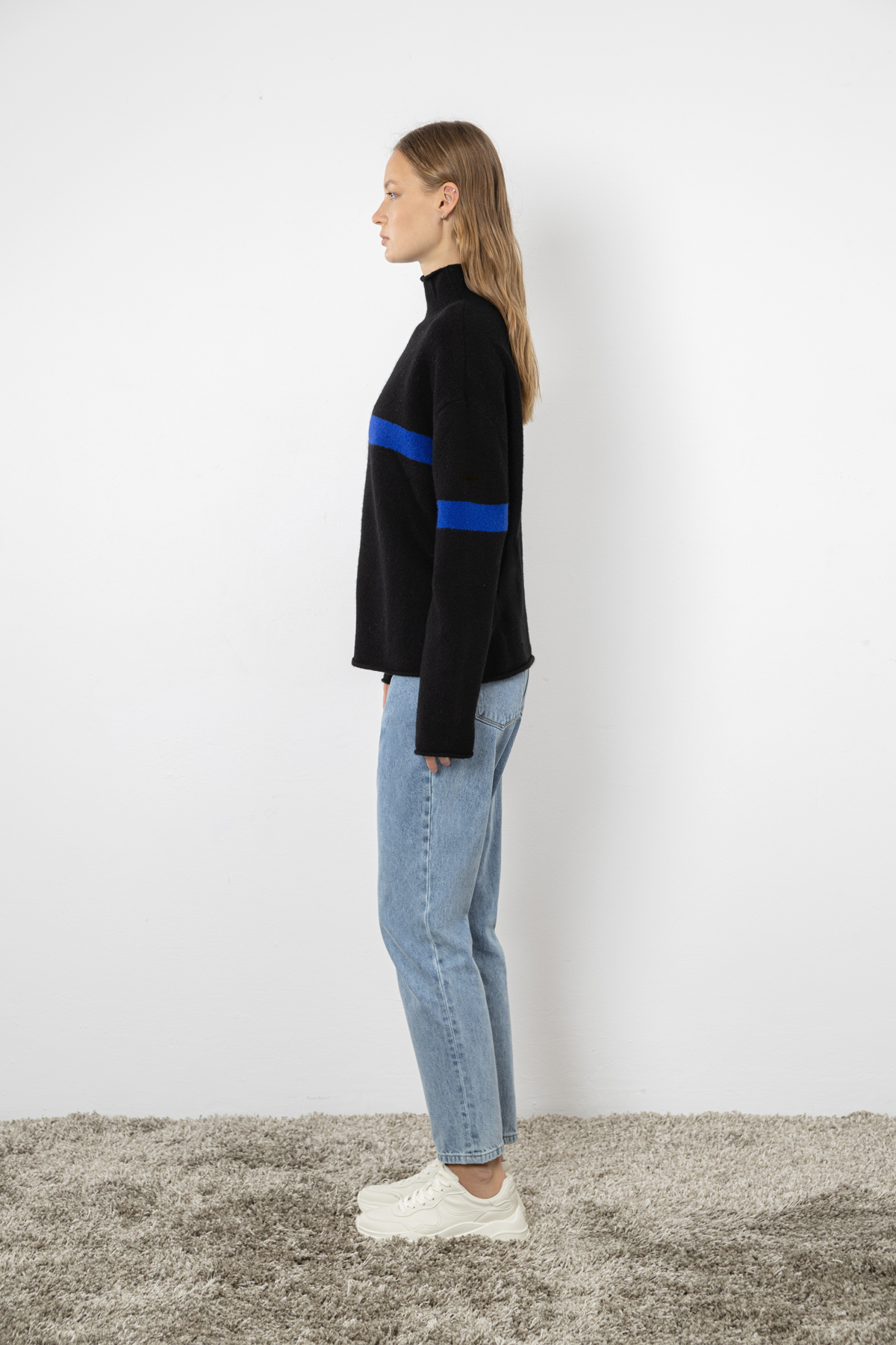 Джемпер женский VASSA CODE, пол женский, цвет черный