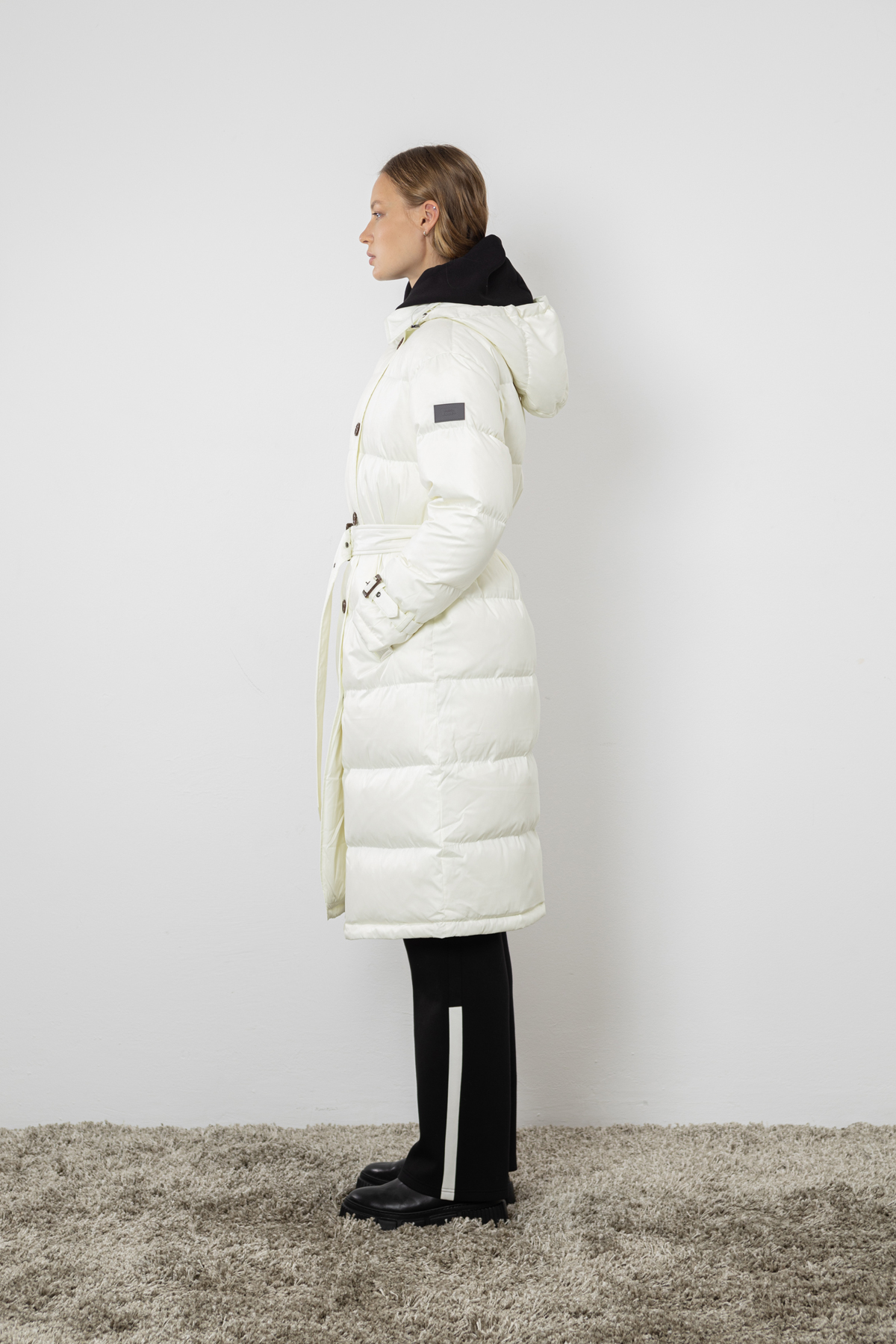 Coat VASSA CODE, пол female, цвет White