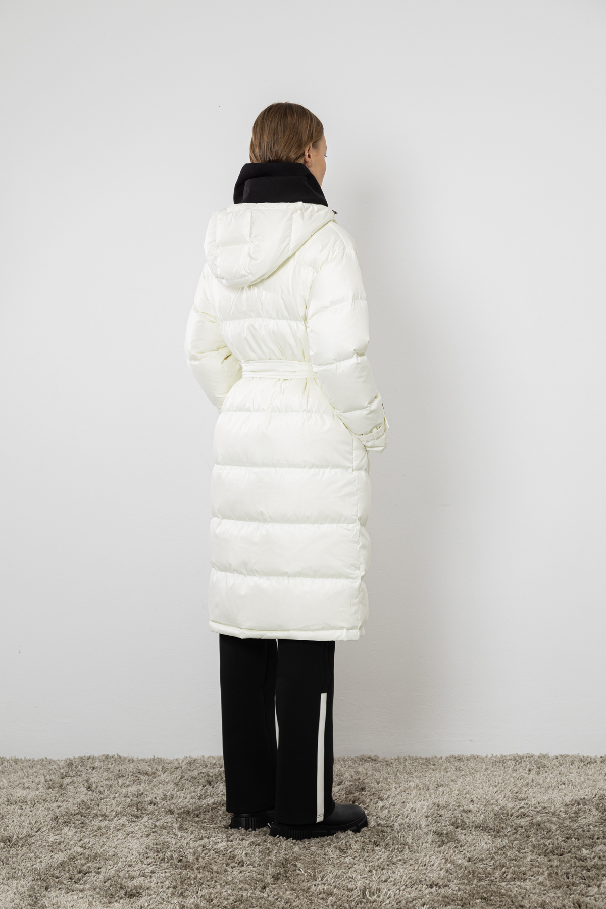 Coat VASSA CODE, пол female, цвет White