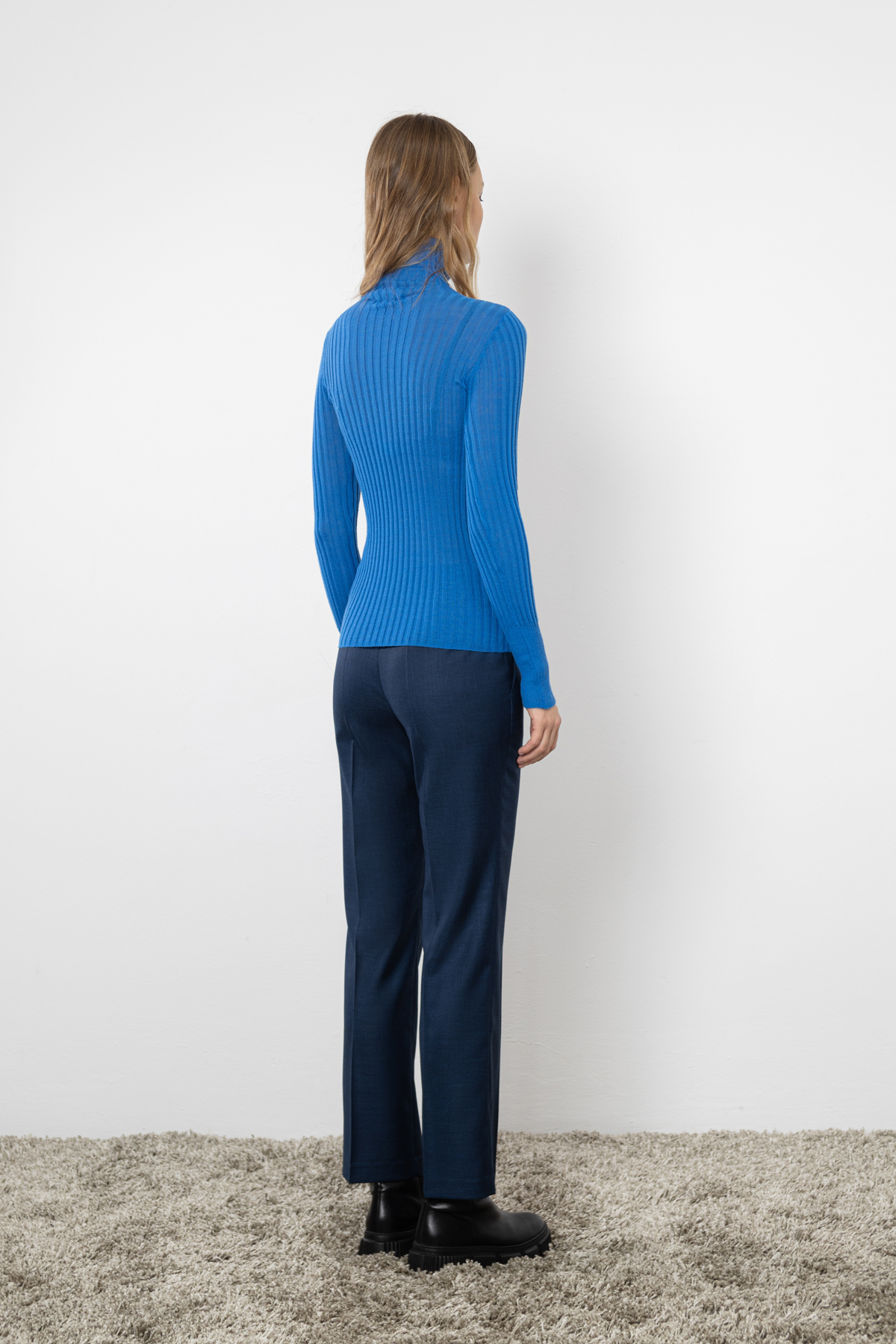 Jumper VASSA CODE, пол female, цвет синий