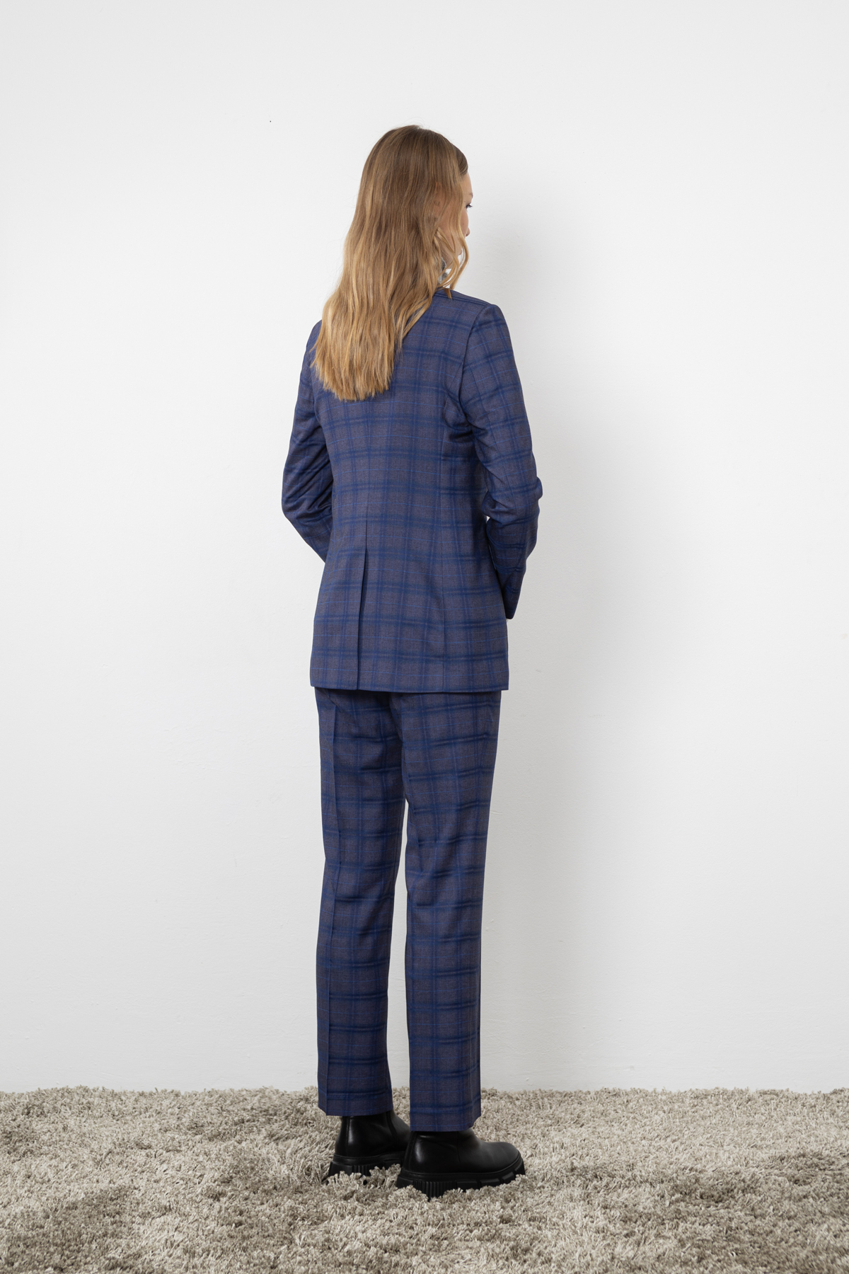 Pants VASSA CODE, пол female, цвет Синий