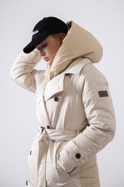 Пальто на молнии с капюшоном на кнопках VASSA CODE, пол женский, цвет белый, фото №5