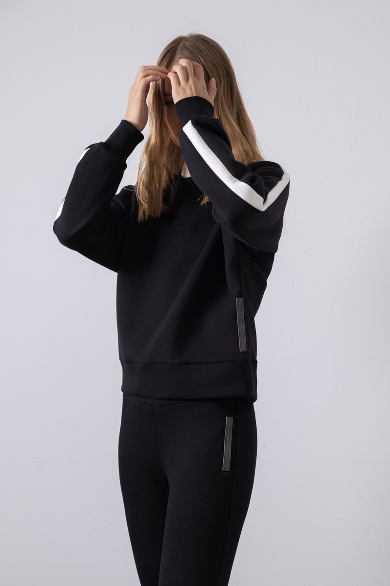 Свитшот с контрастными вставками , пол женский, цвет черный, фото №3