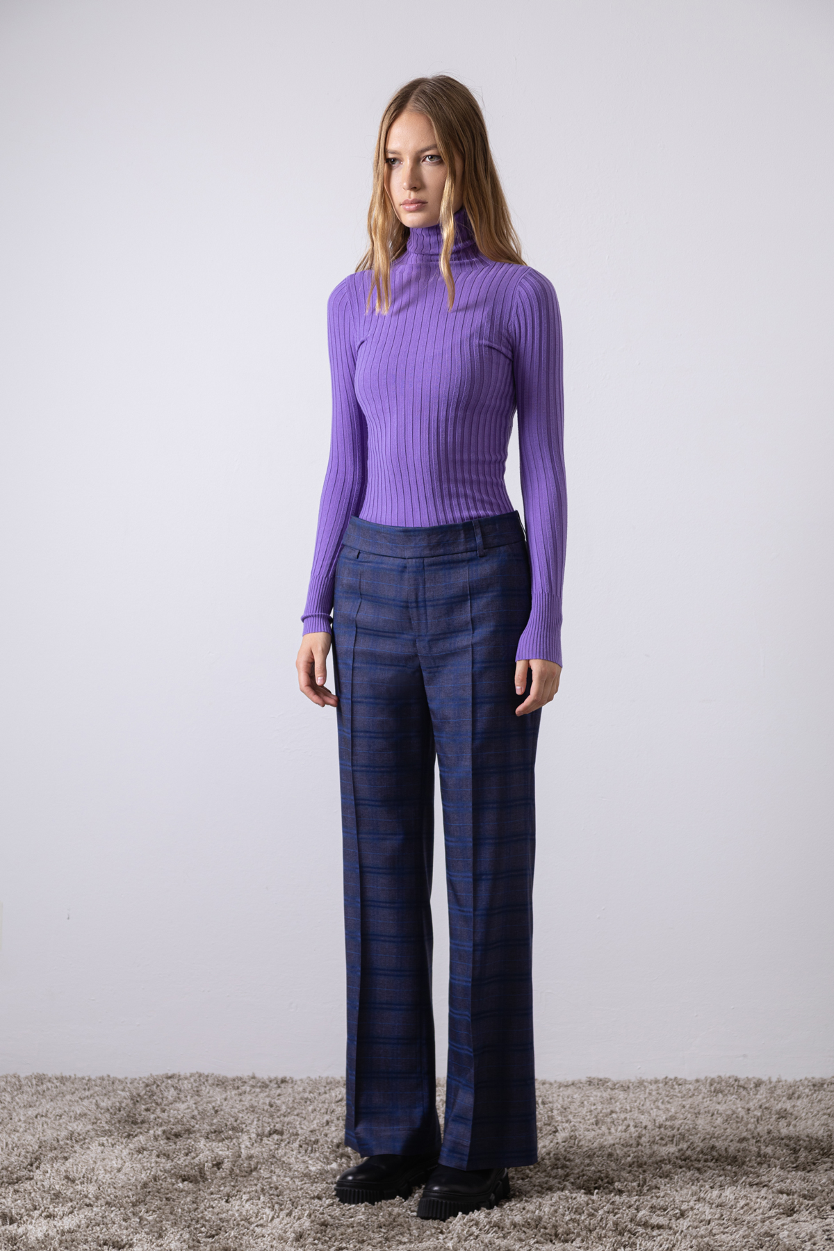 Брюки женские VASSA CODE, пол женский, цвет синий