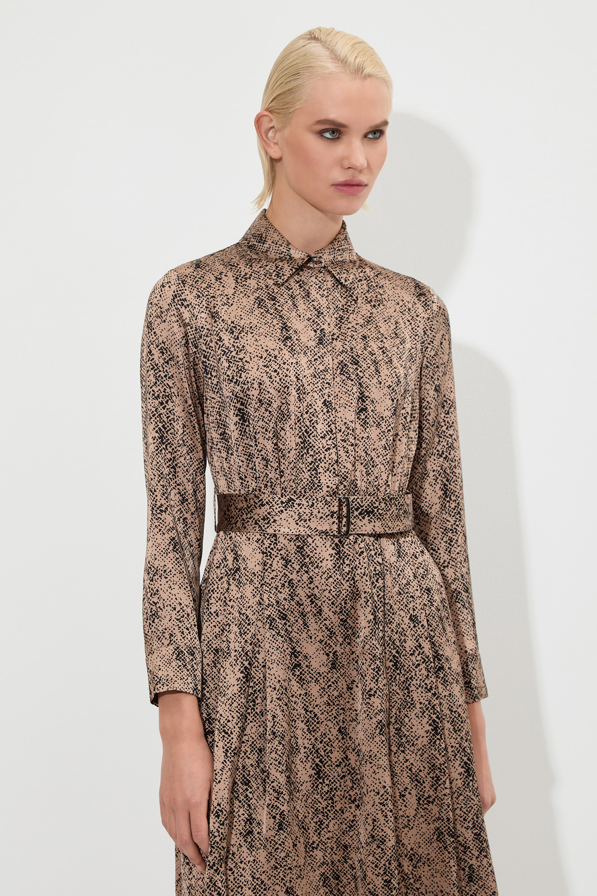 Платье из вискозы VASSA&Co, пол женский, цвет коричневый