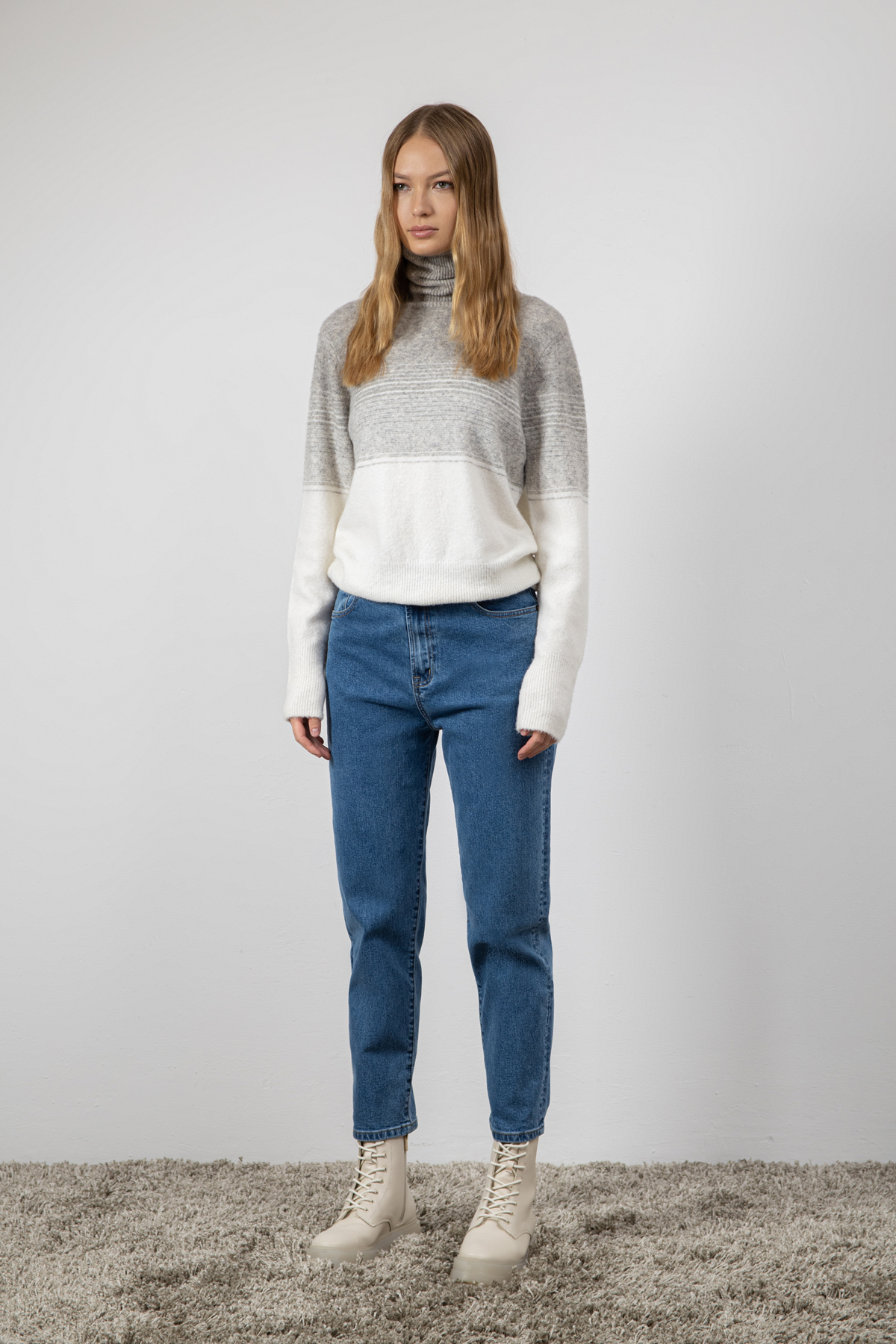 Джинсы Mom Fit , пол Женский, цвет Синий