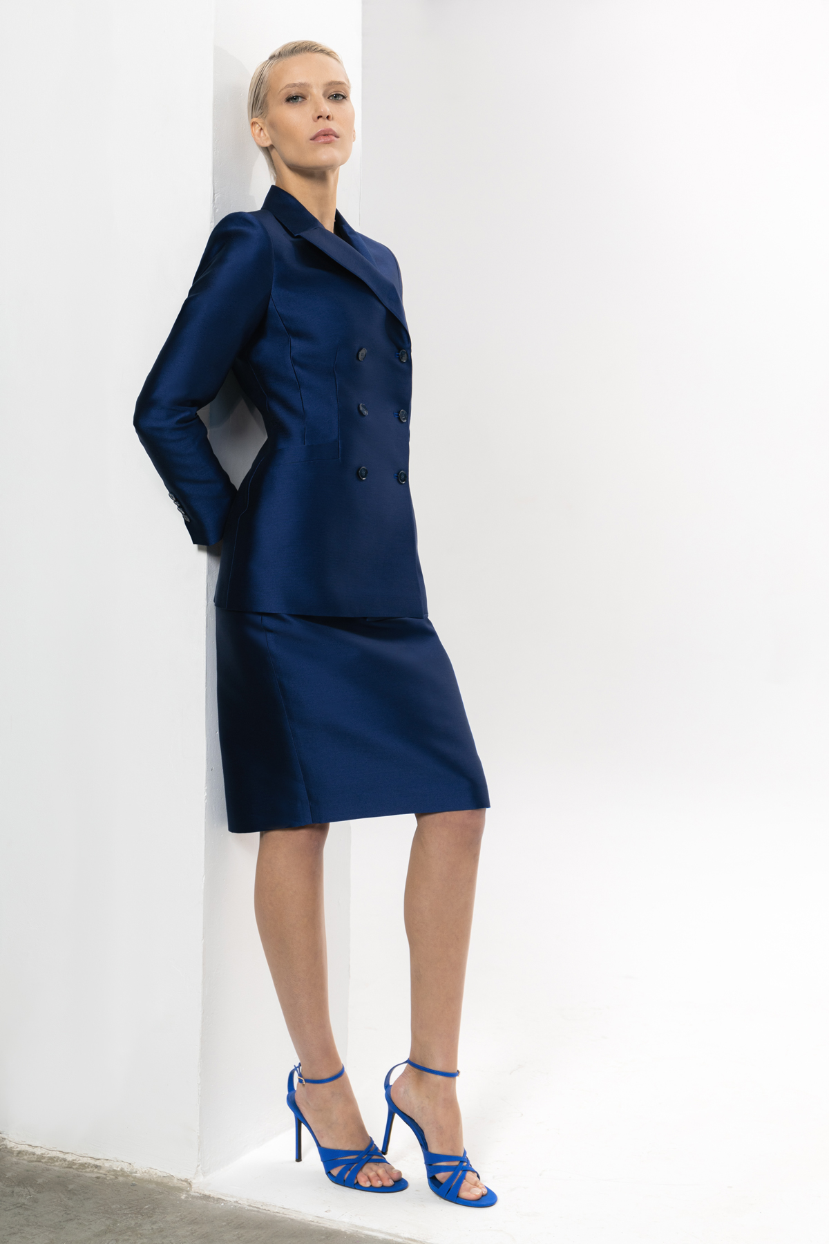 Двубортный жакет из шелка VASSA&Co, пол женский, цвет синий, фото №2