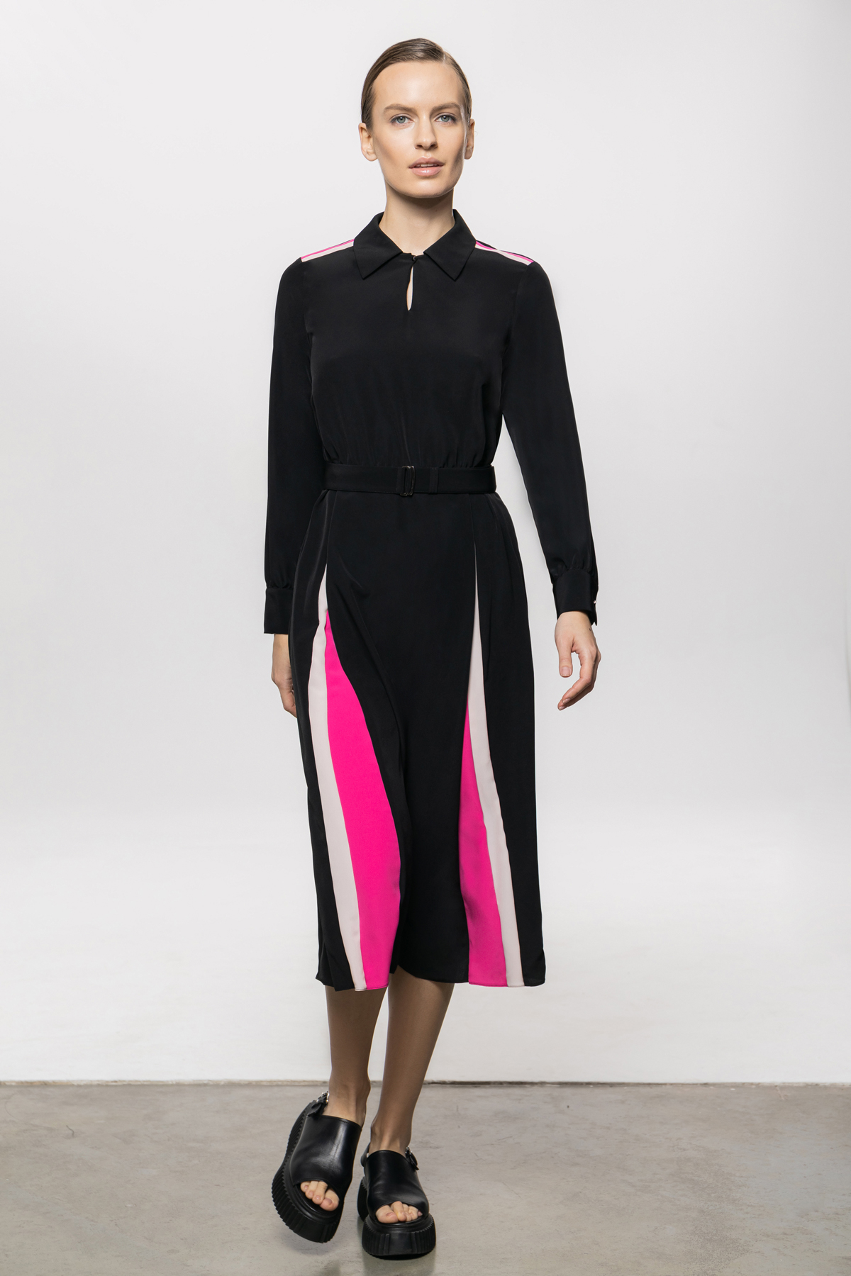 Платье A-силуэта с поясом VASSA&Co, пол женский, цвет черный