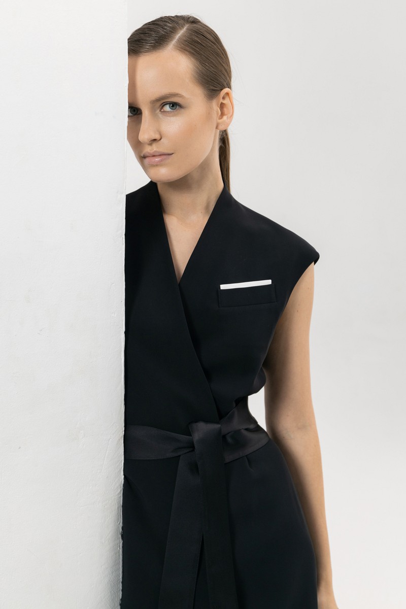 Платье на запах в стиле кимоно VASSA&Co, пол женский, цвет черный, фото №7