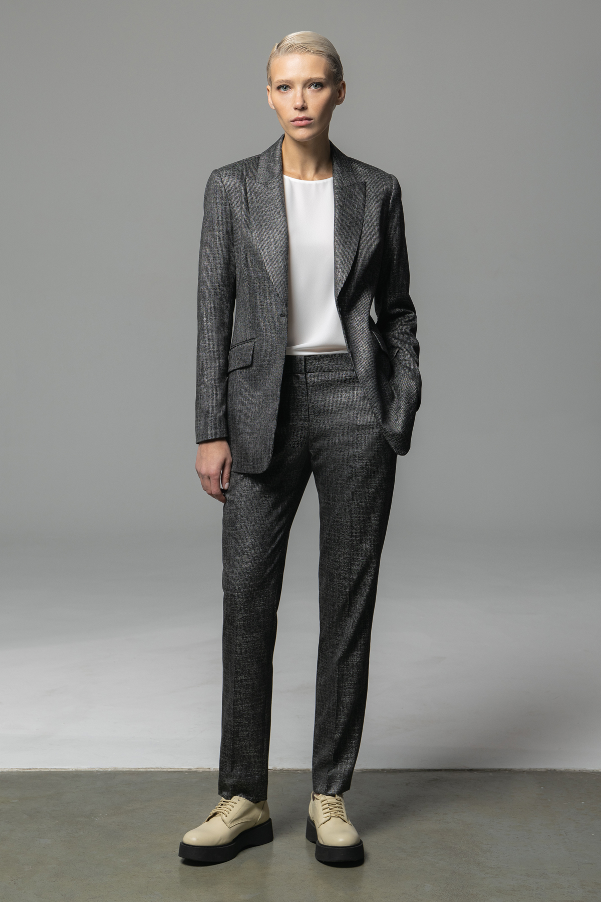 Жакет VASSA&Co, пол женский, цвет серый