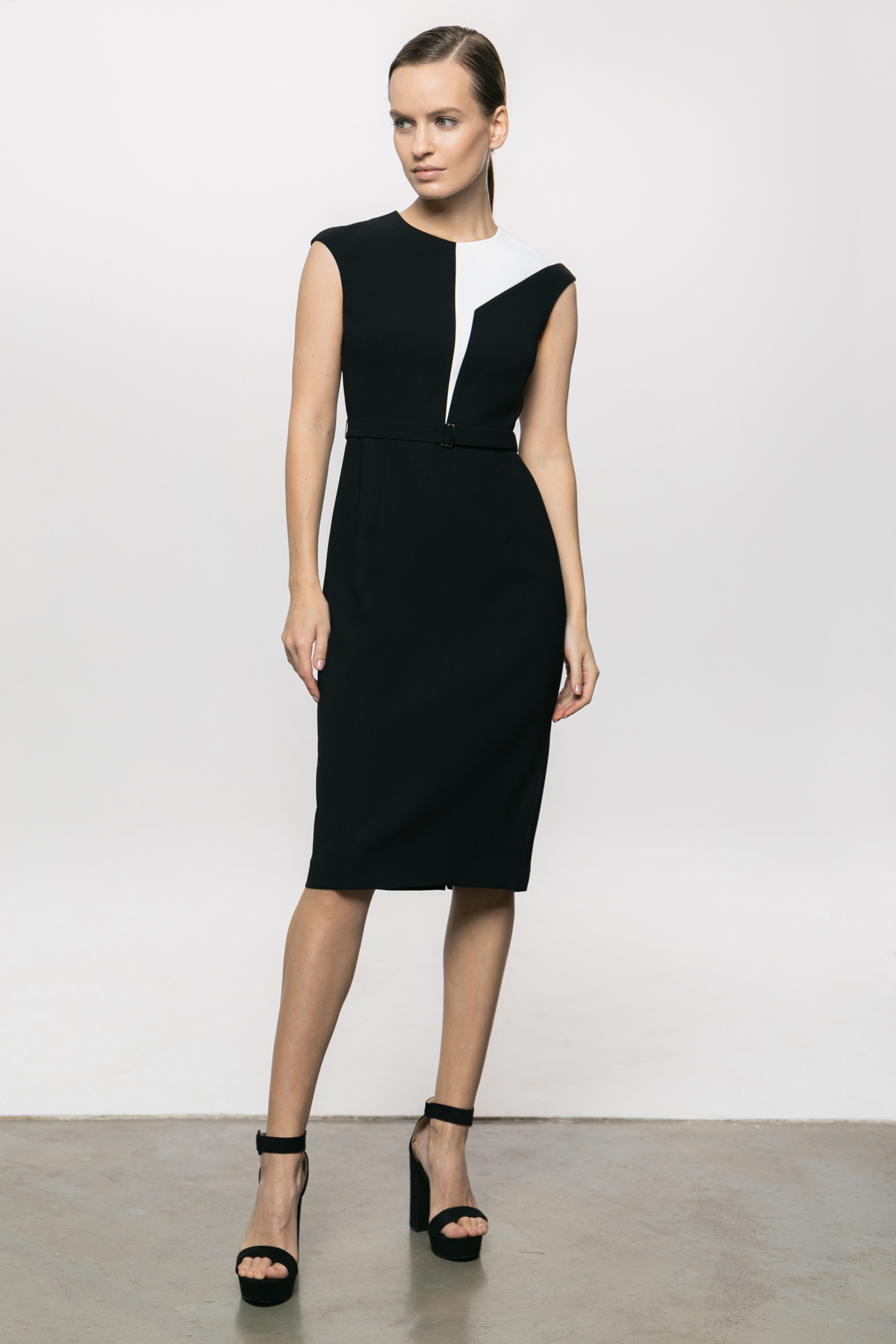 Платье-футляр с поясом VASSA&Co, пол женский, цвет черный