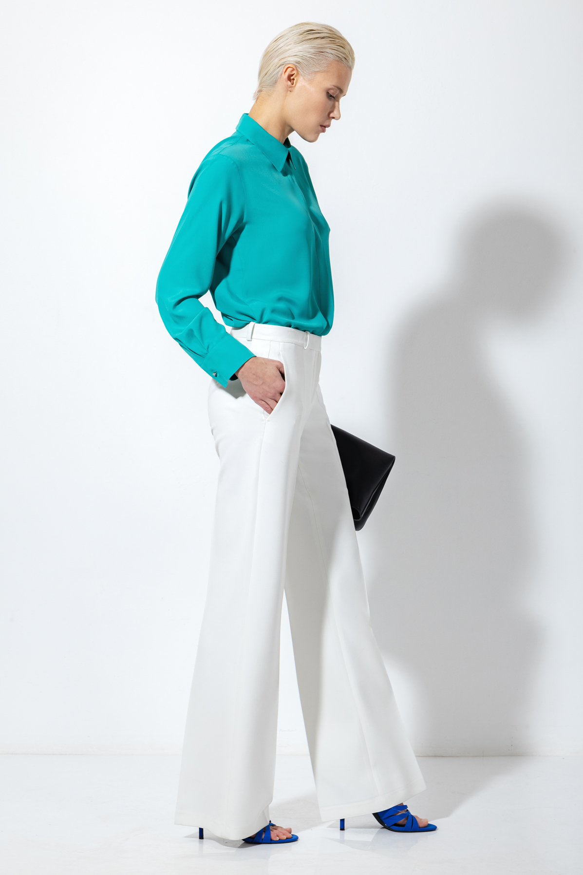 Блузка VASSA&Co, пол женский, цвет зеленый