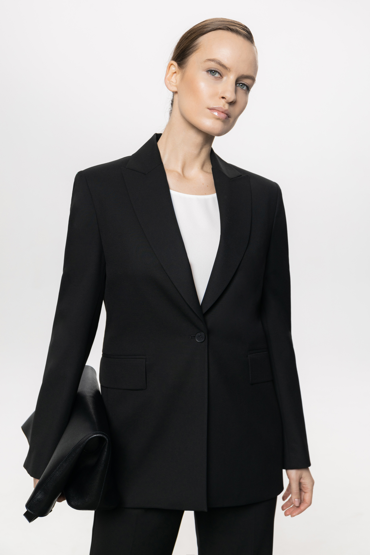 Жакет с разрезом VASSA&Co, пол женский, цвет черный