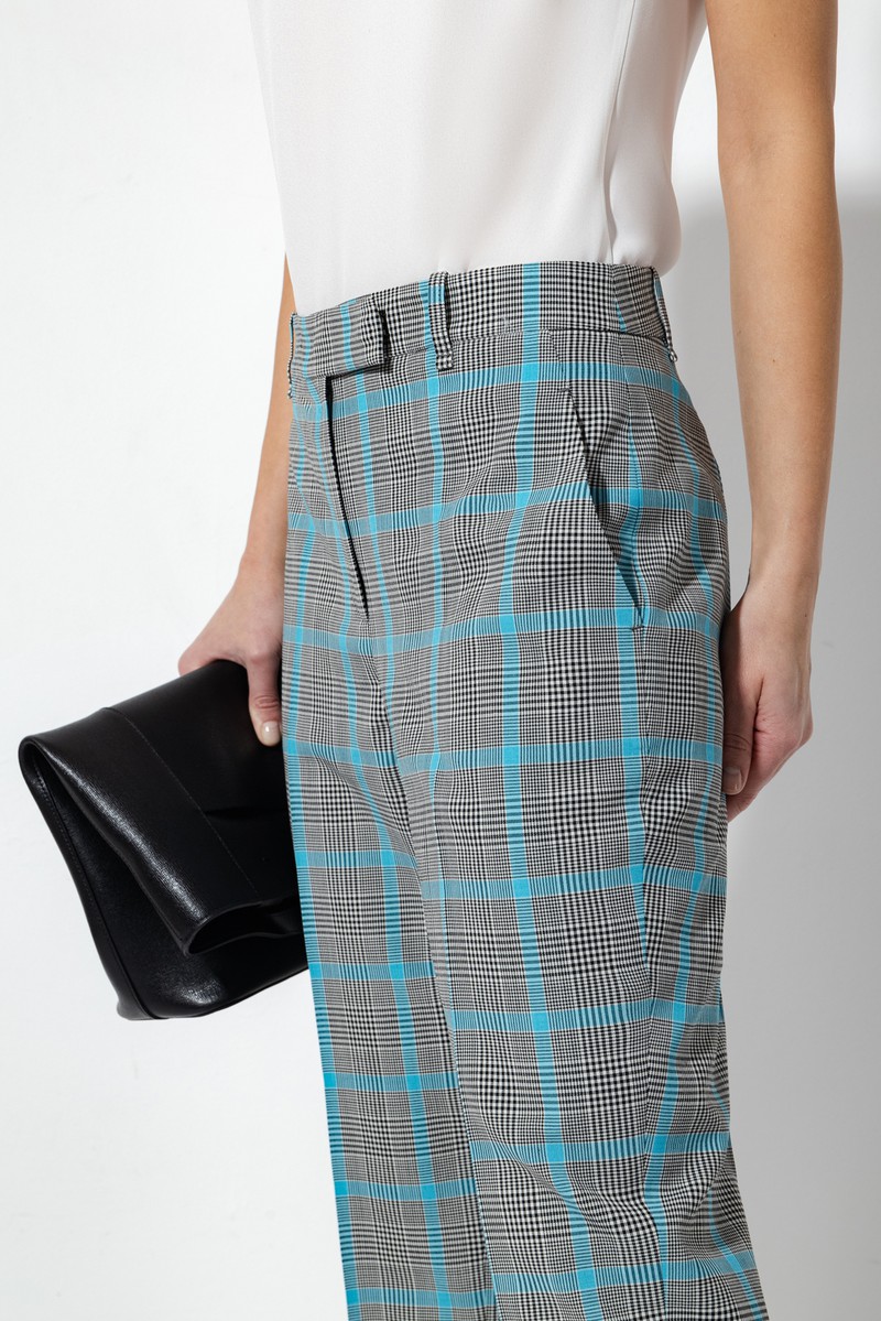 Прямые брюки в клетку VASSA&Co, пол женский, цвет голубой, фото №4