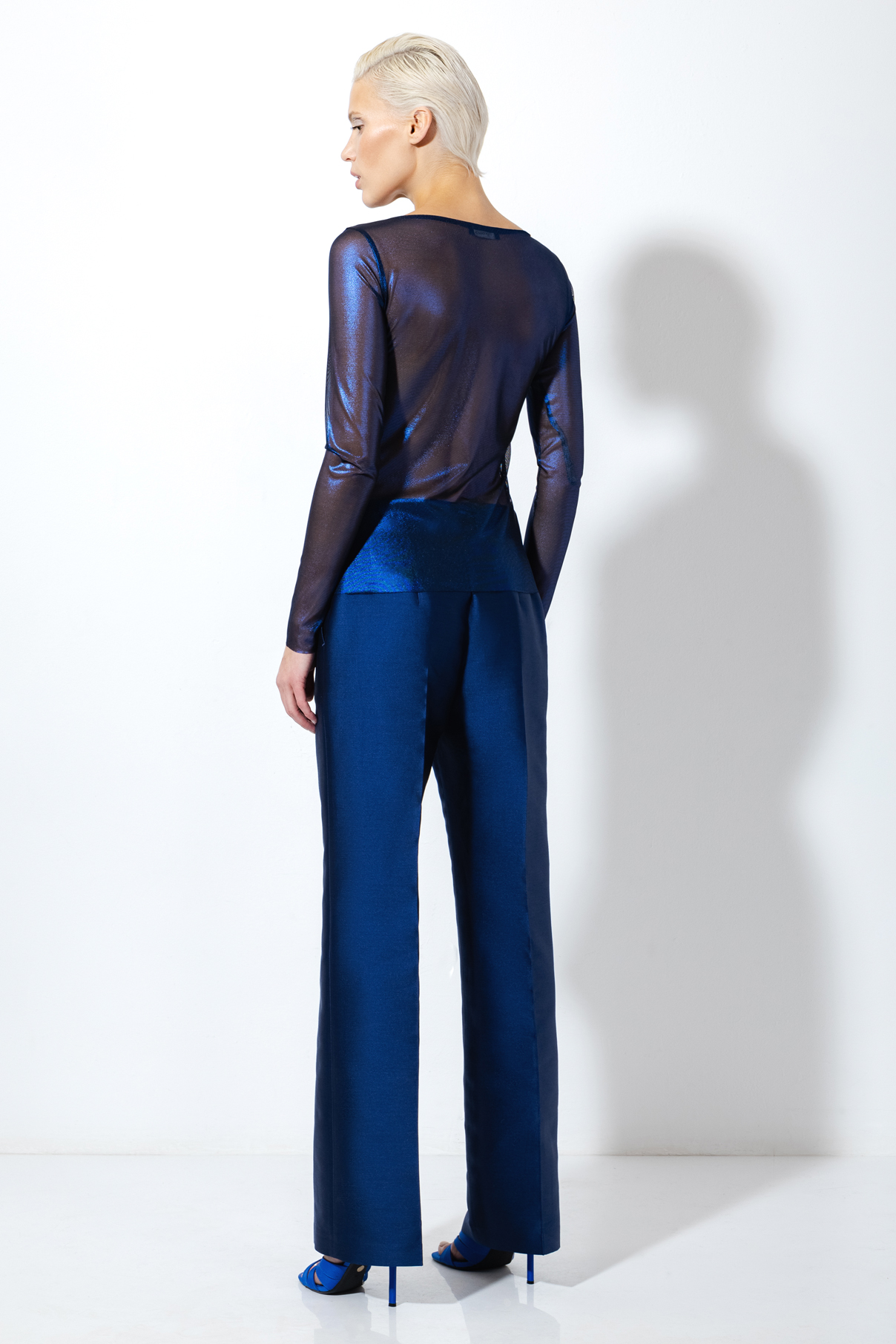 Блузка с сеткой VASSA&Co, пол женский, цвет синий