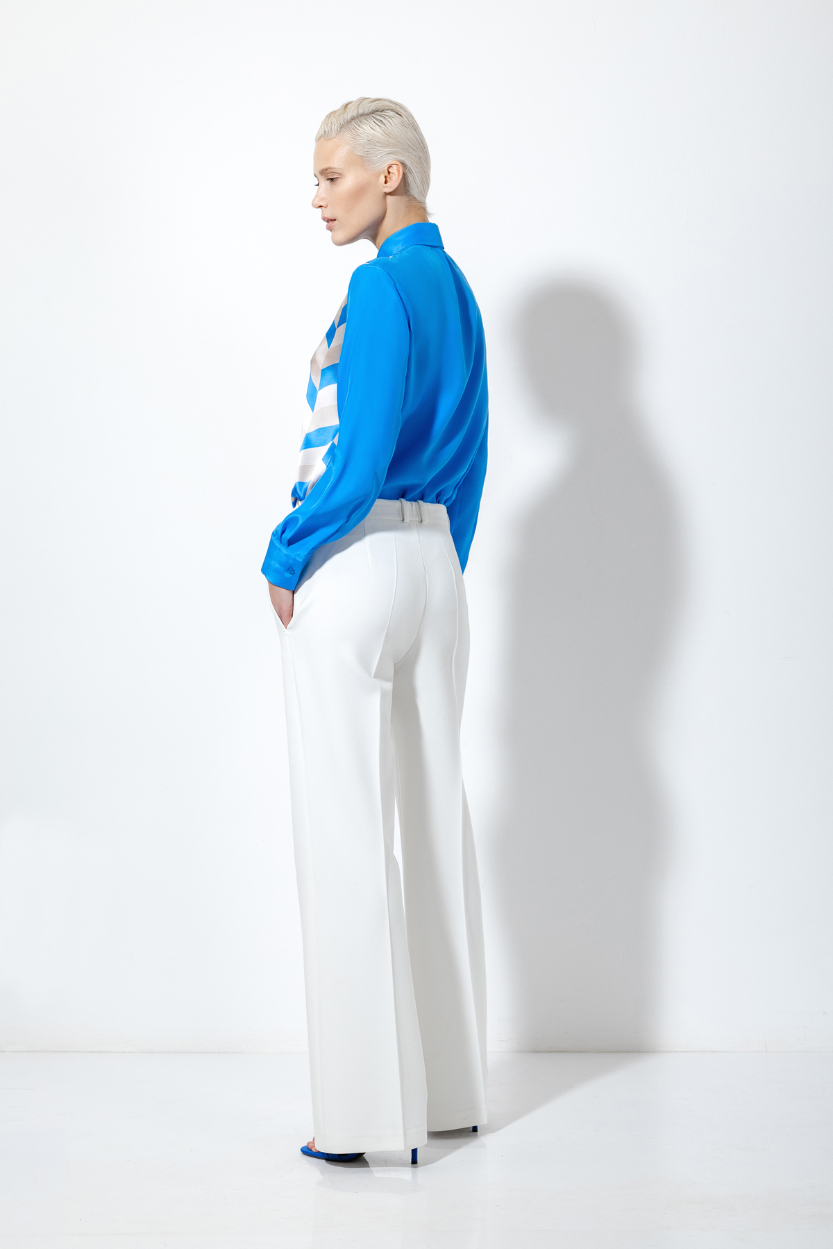 Блузка из 100% шелка VASSA&Co, пол женский, цвет синий