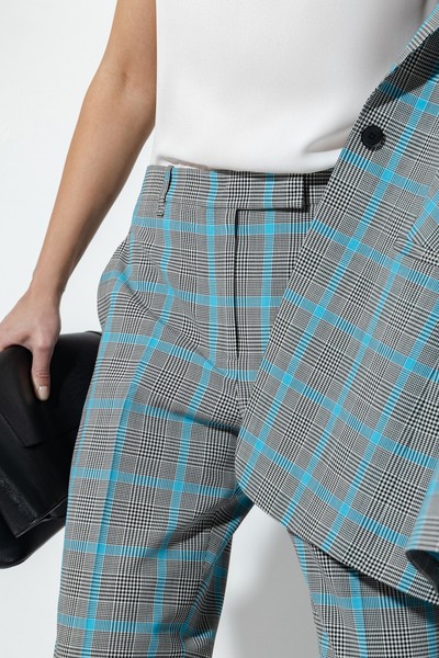 Прямые брюки в клетку VASSA&Co, пол женский, цвет голубой, фото №2