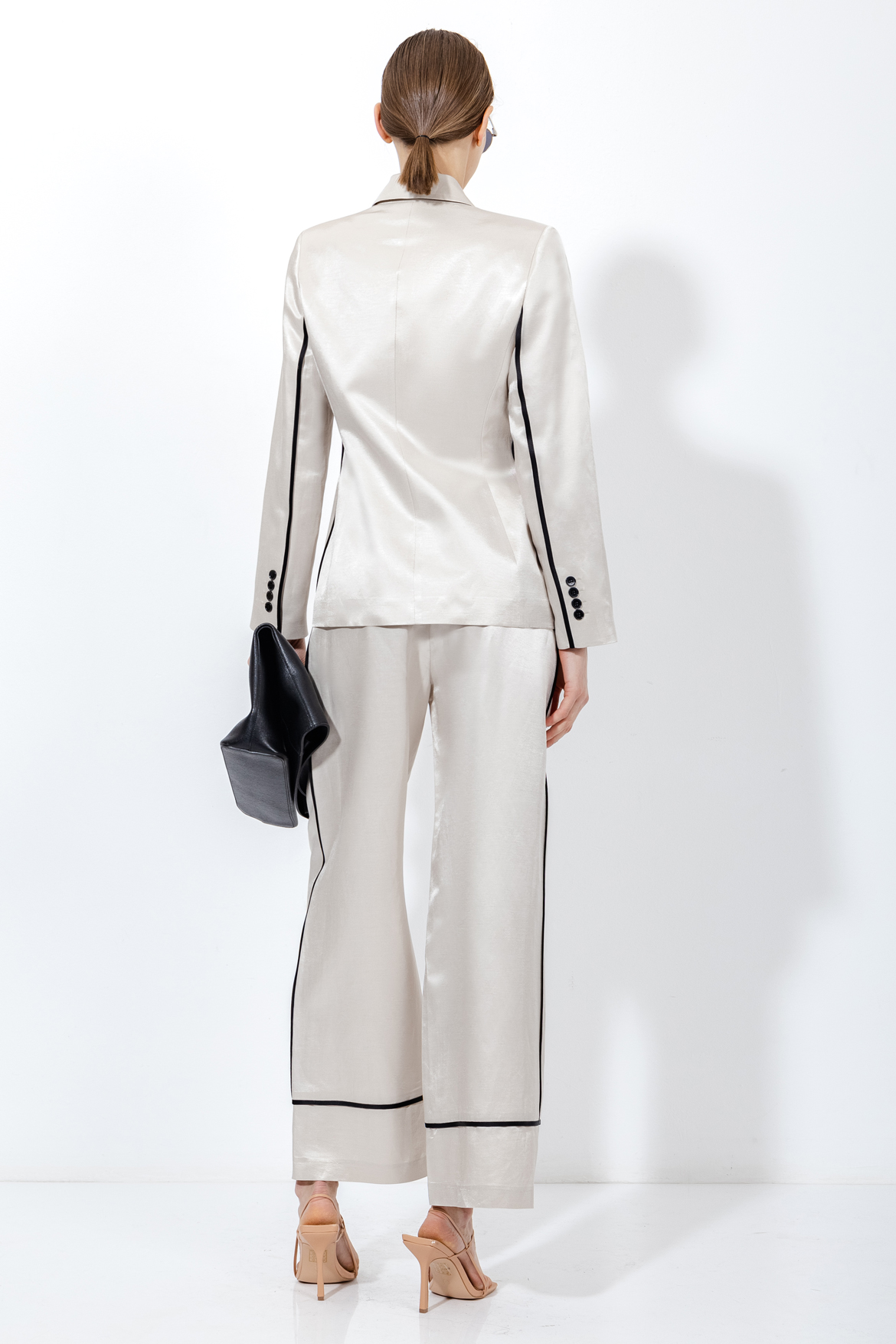 Жакет с контрастной отделкой VASSA&Co, пол женский, цвет молочный