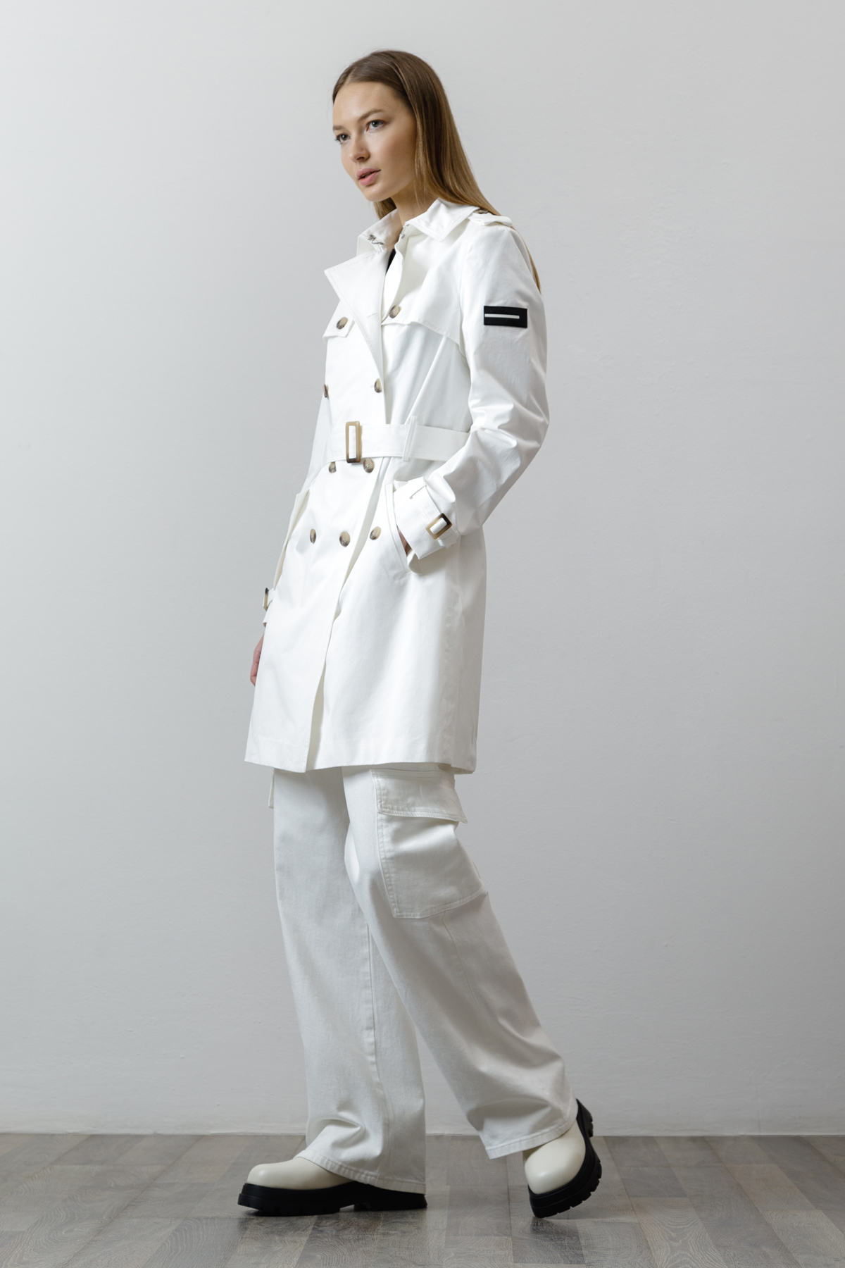 Укороченный тренч , пол женский, цвет белый, фото №5