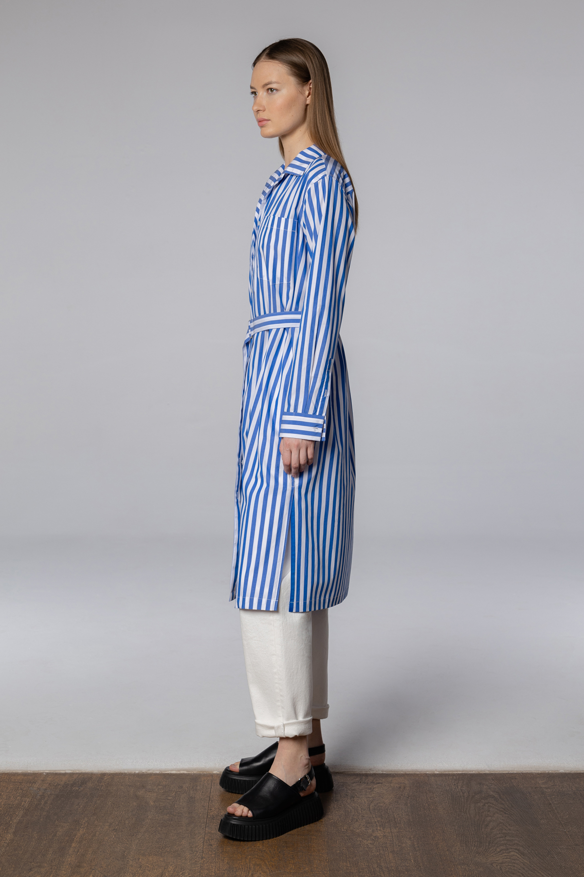 Платье-рубашка , пол женский, цвет голубой