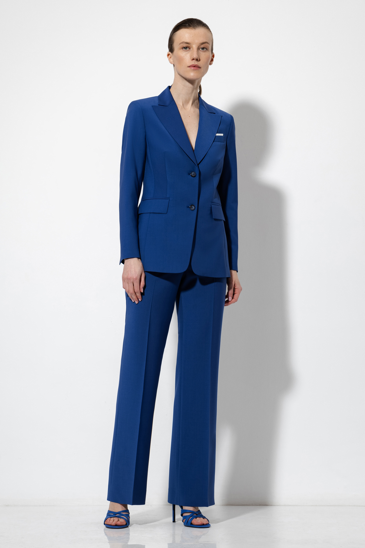 Брюки со стрелками VASSA&Co, пол женский, цвет синий, фото №2