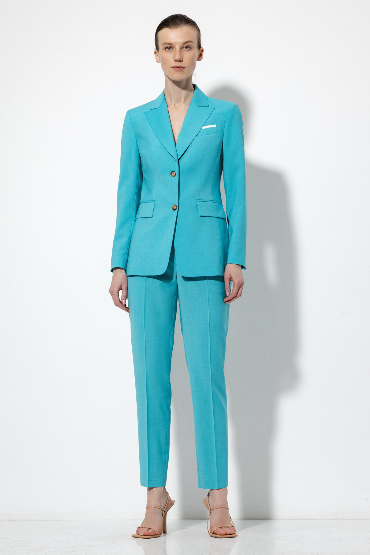 Зауженные брюки VASSA&Co, пол женский, цвет голубой, фото №3