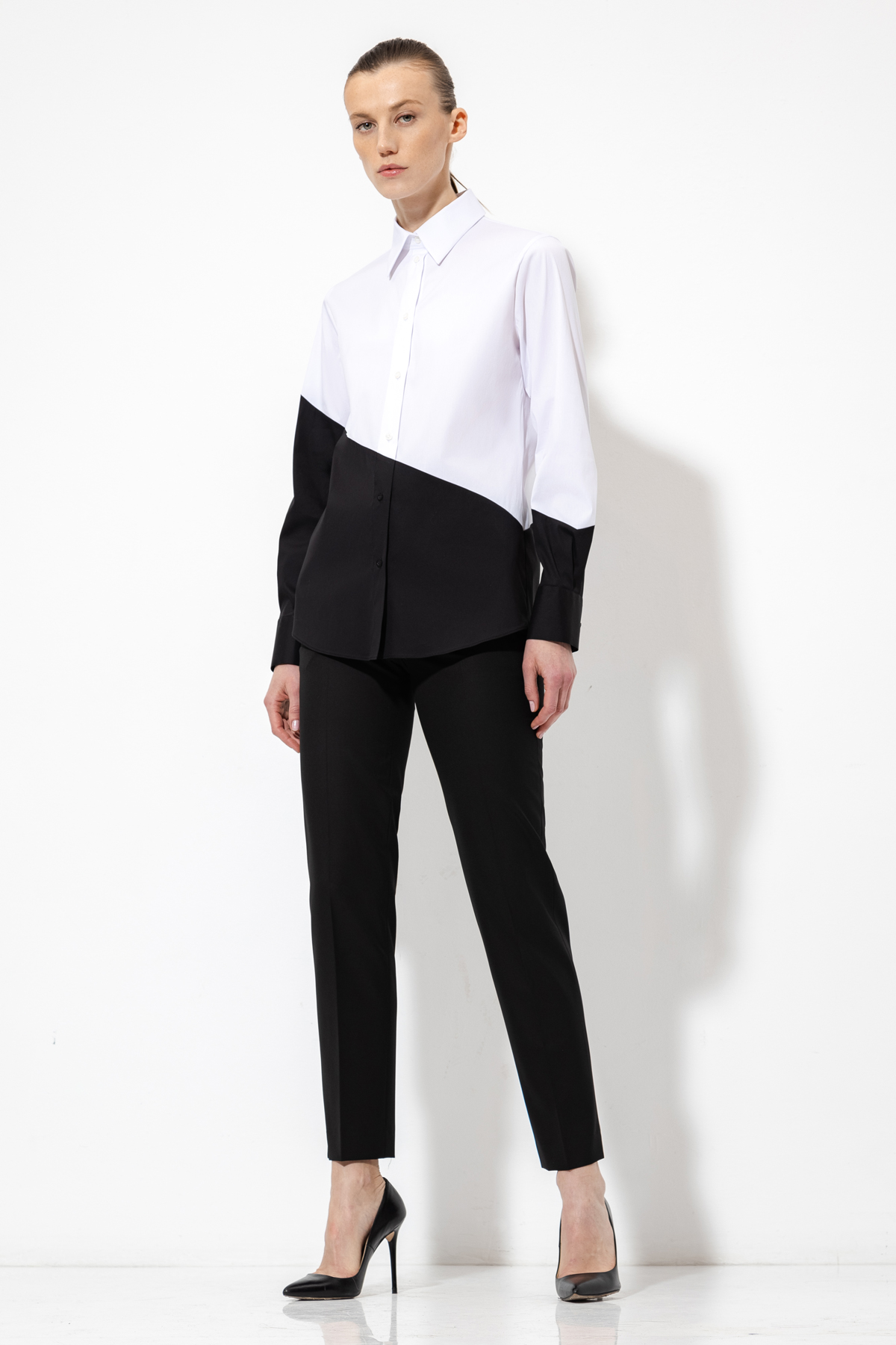 Двухцветная блузка VASSA&Co, пол женский, цвет белый