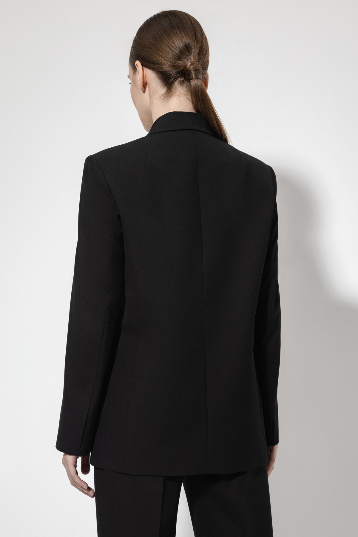 Двубортный жакет VASSA&Co, пол женский, цвет черный