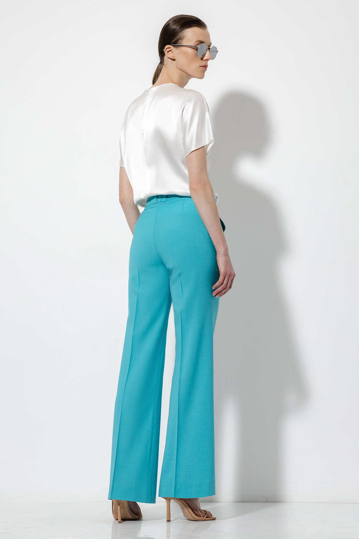 Брюки со стрелками VASSA&Co, пол женский, цвет голубой, фото №13