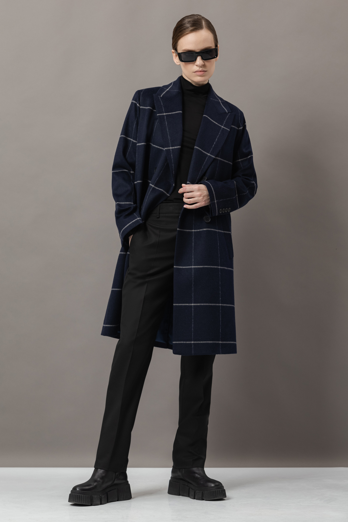 Пальто прямого кроя VASSA&Co, пол женский, цвет синий