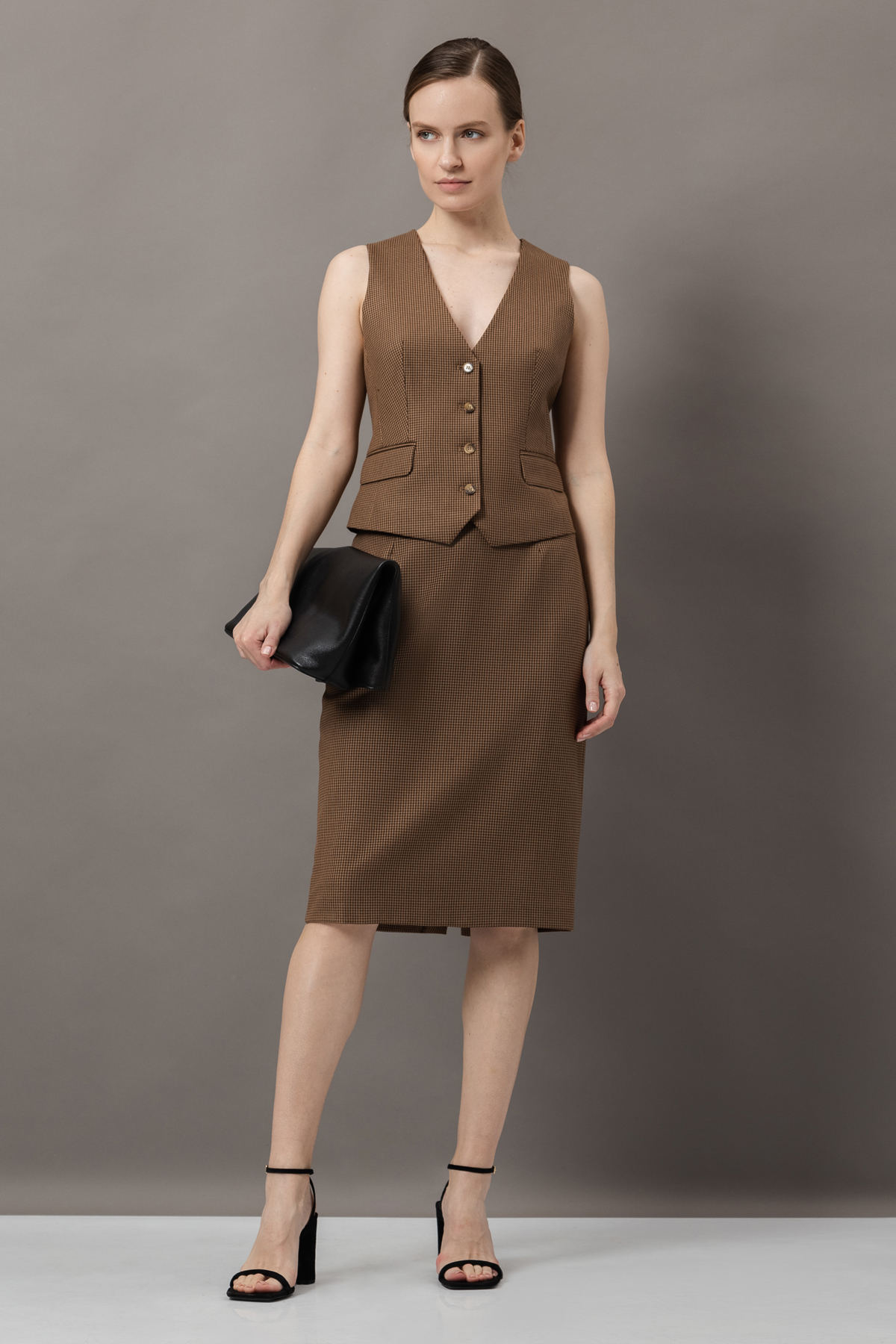 Жилет VASSA&Co, пол женский, цвет коричневый