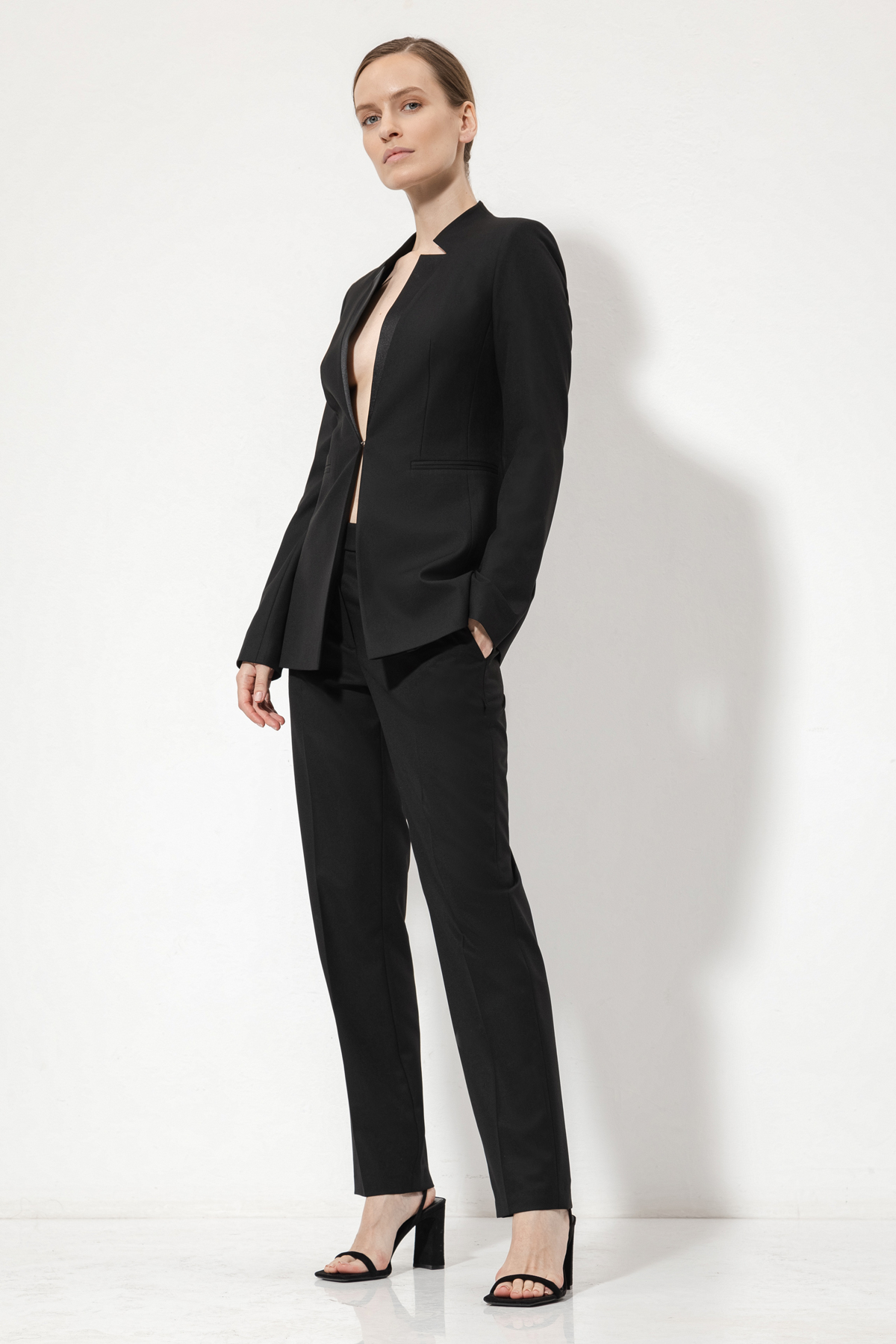 Жакет без лацканов VASSA&Co, пол женский, цвет черный