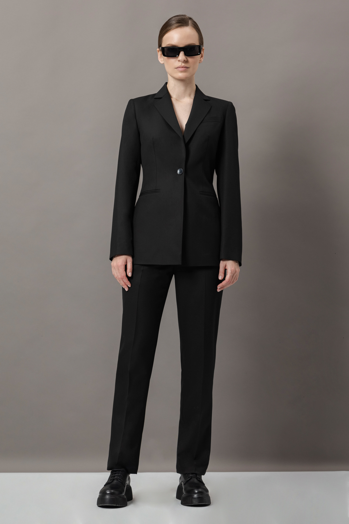 Жакет с контрастным поясом VASSA&Co, пол female, цвет black