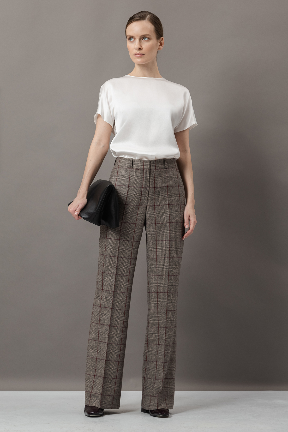 Брюки из шерсти VASSA&Co, пол женский, цвет серый