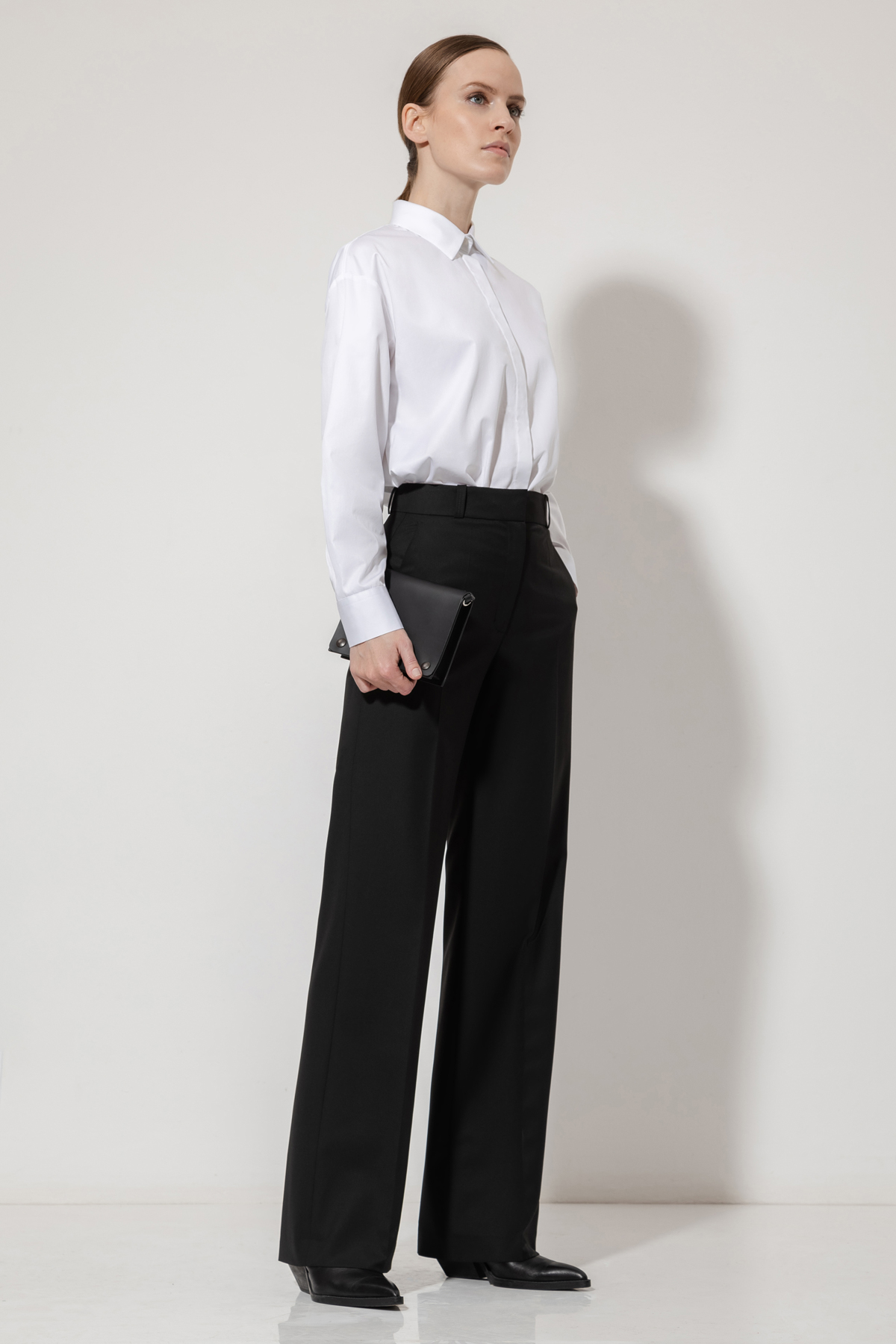 Брюки VASSA&Co, пол женский, цвет черный