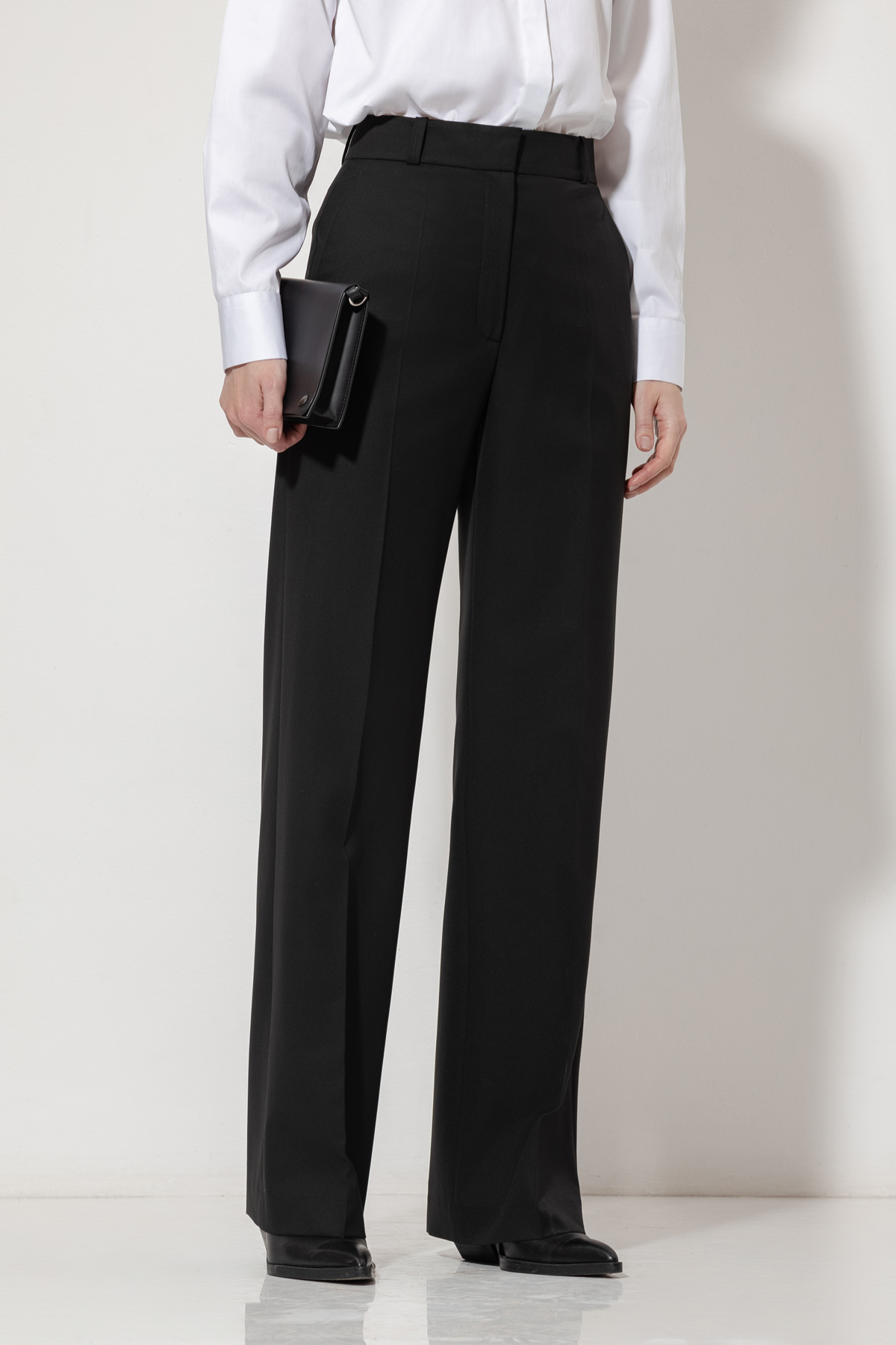 Брюки VASSA&Co, пол женский, цвет черный