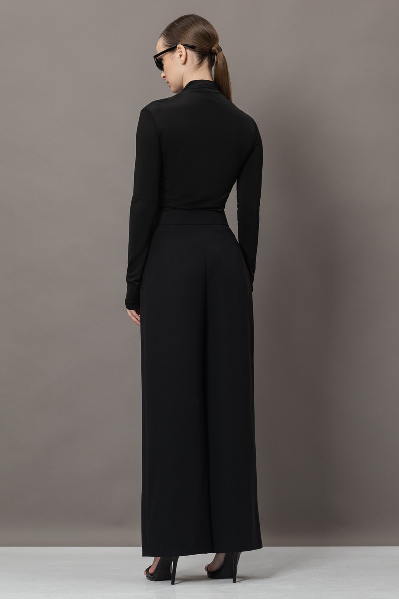 Дизайнерские брюки VASSA&Co, пол Женский, цвет Черный, фото №3