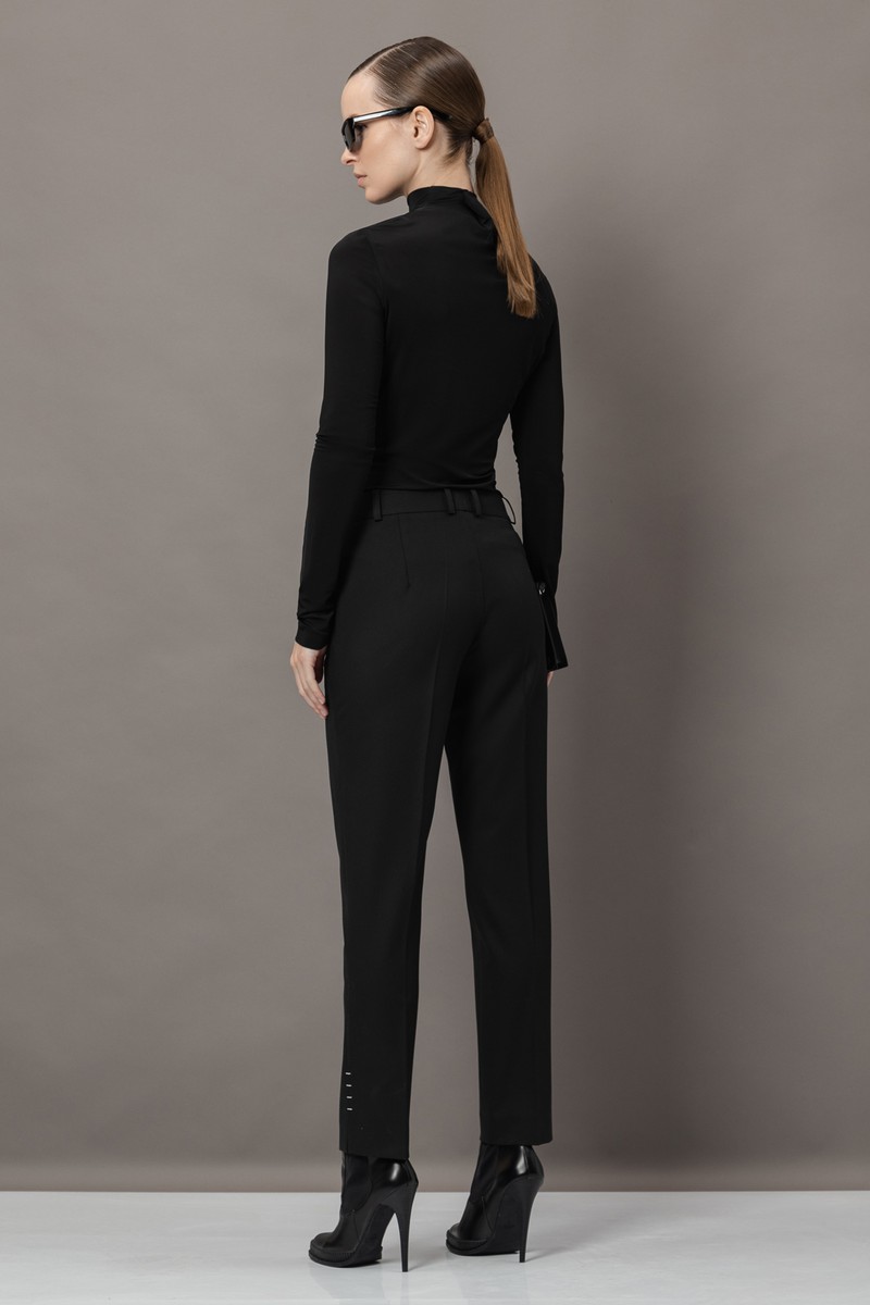 Брюки с графичной вышивкой VASSA&Co, пол женский, цвет черный, фото №3