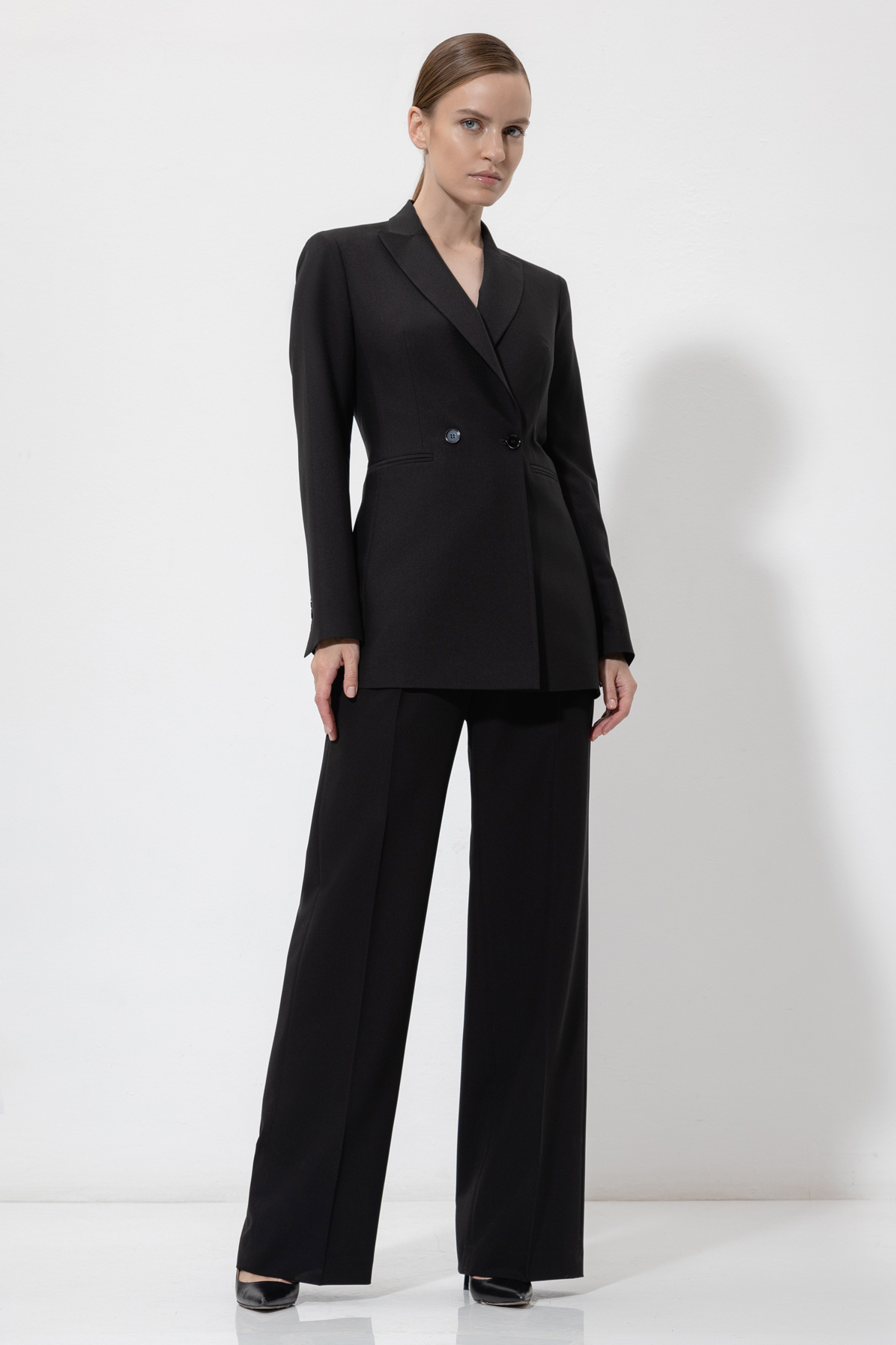 Двубортный жакет VASSA&Co, пол женский, цвет черный