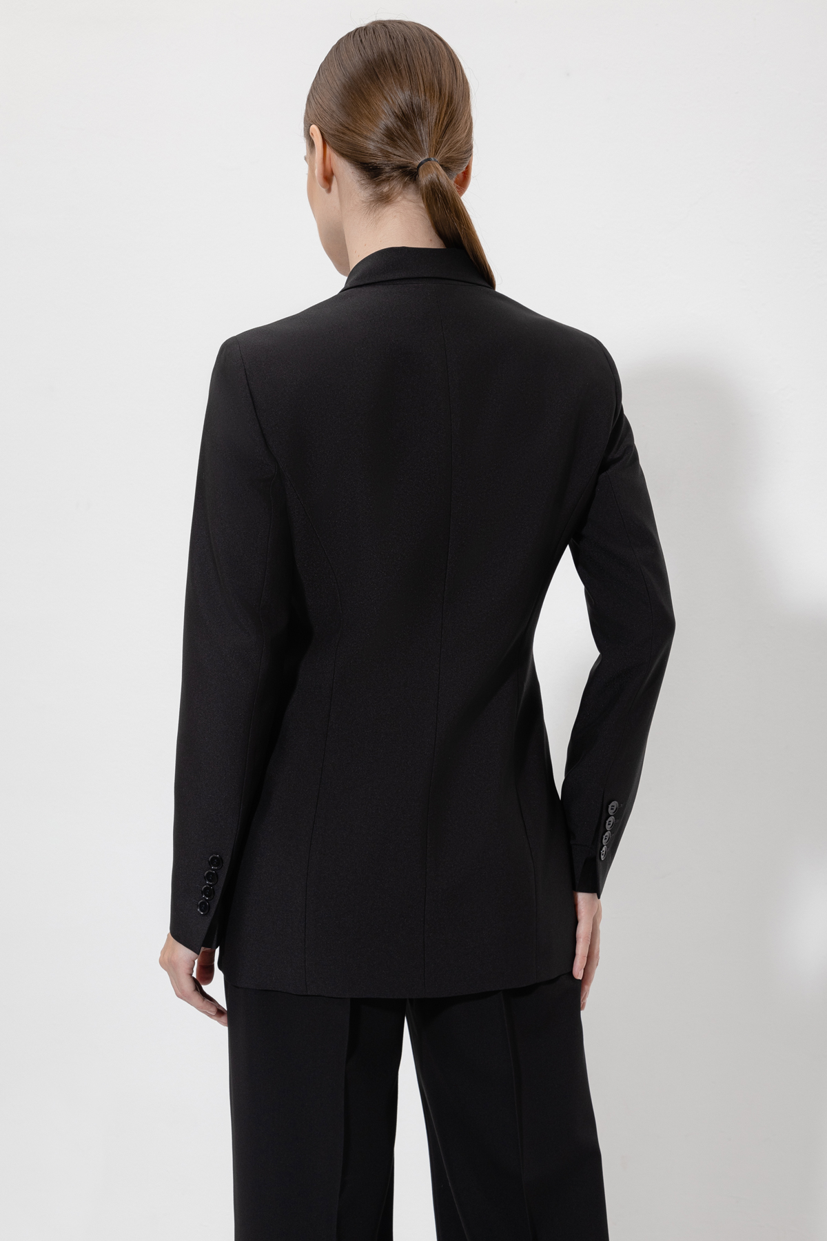 Двубортный жакет VASSA&Co, пол женский, цвет черный
