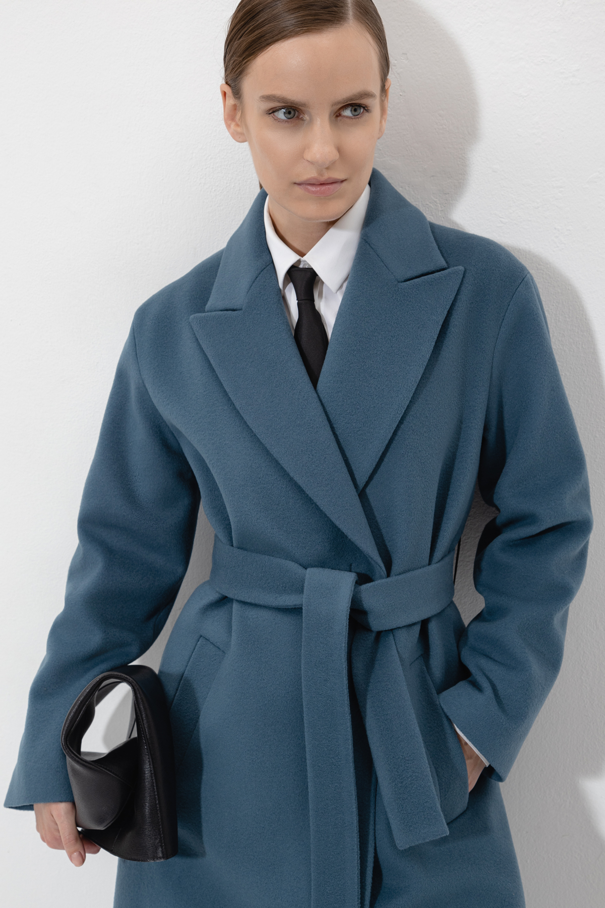 Пальто VASSA&Co, пол женский, цвет голубой