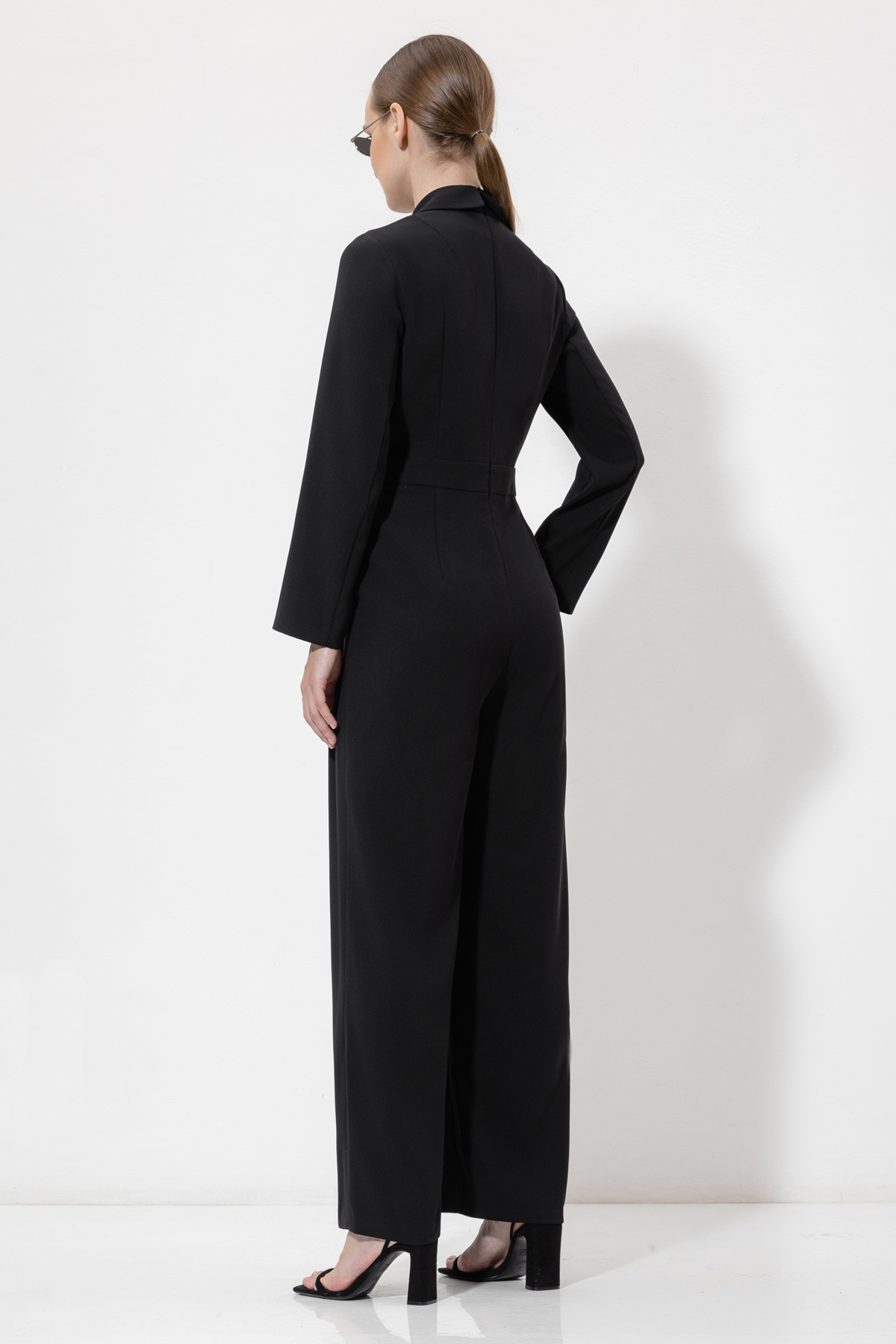 Комбинезон VASSA&Co, пол женский, цвет черный