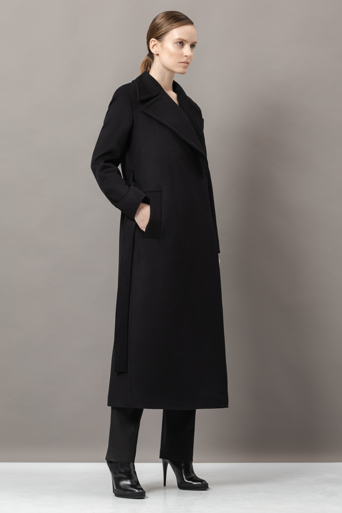 Пальто-халат VASSA&Co, пол female, цвет black