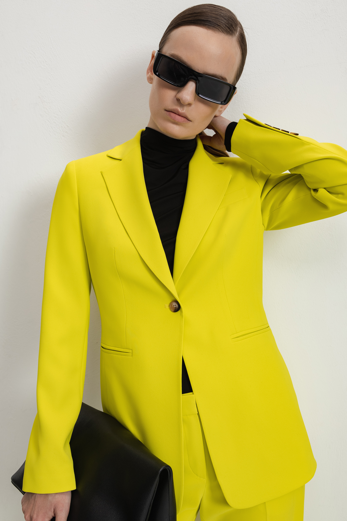 Жакет VASSA&Co, пол женский, цвет желтый